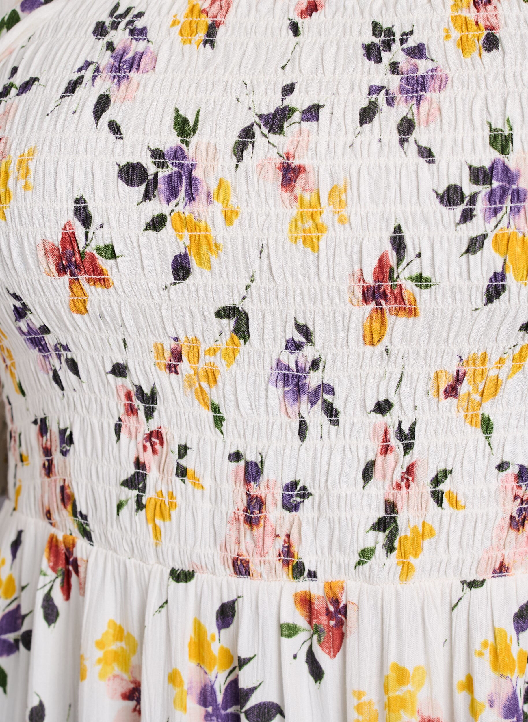 ZizziRobe midi en viscose &agrave; fleurs avec smock, Blanc, Packshot image number 2