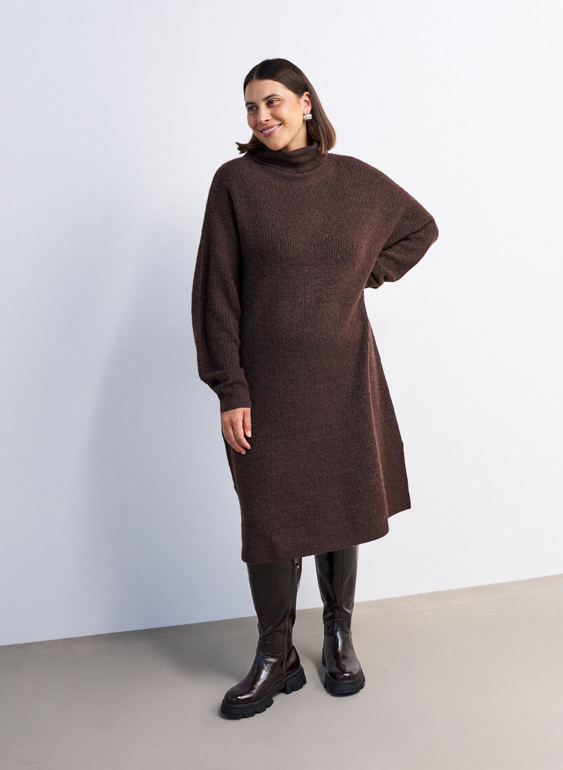 Robe en maille &agrave; col roul&eacute;, Marron, Model image number 0