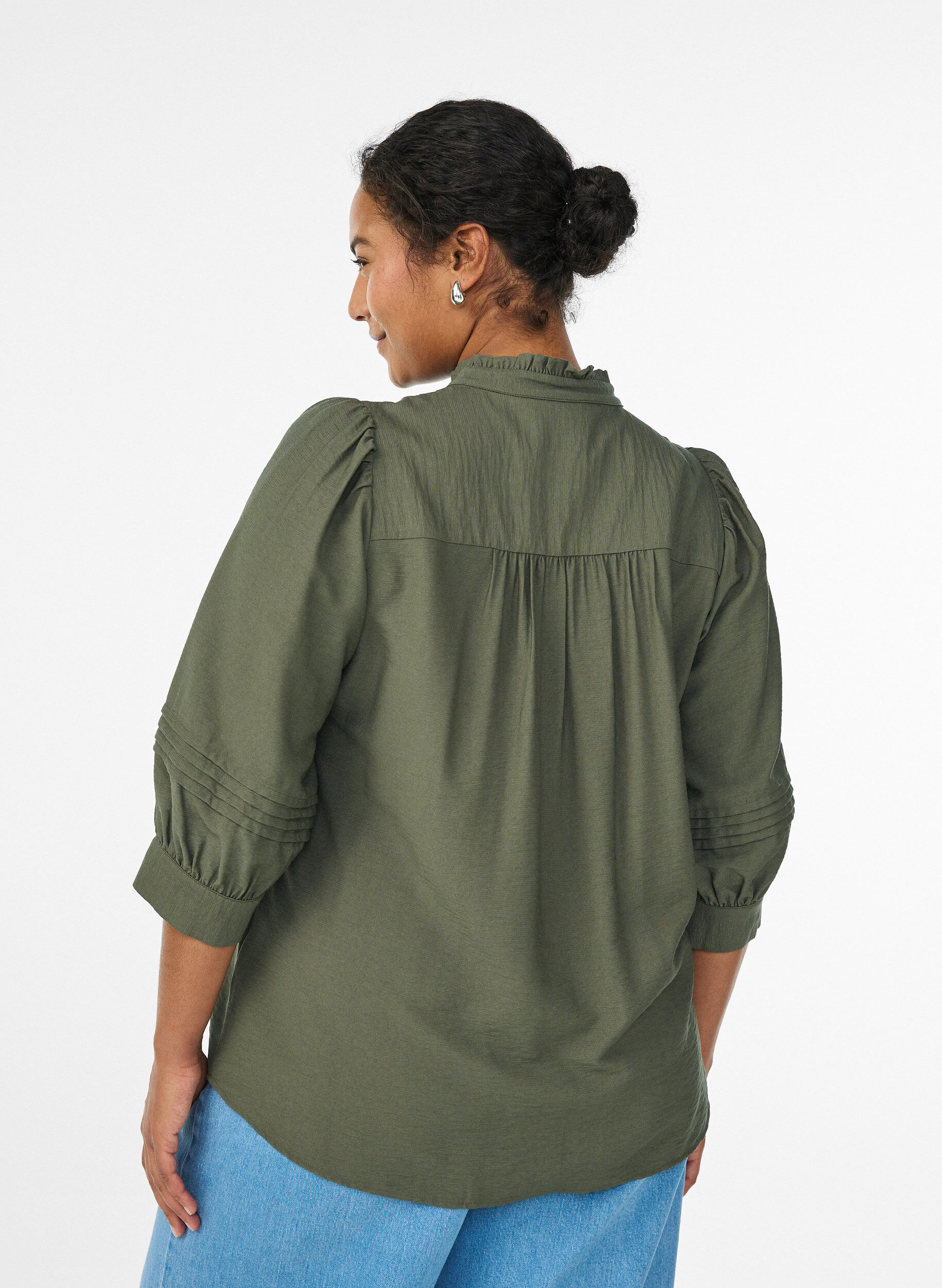 Zizzi Blouse avec manches 3/4 et plis d&eacute;coratifs, Vert, Model image number 2