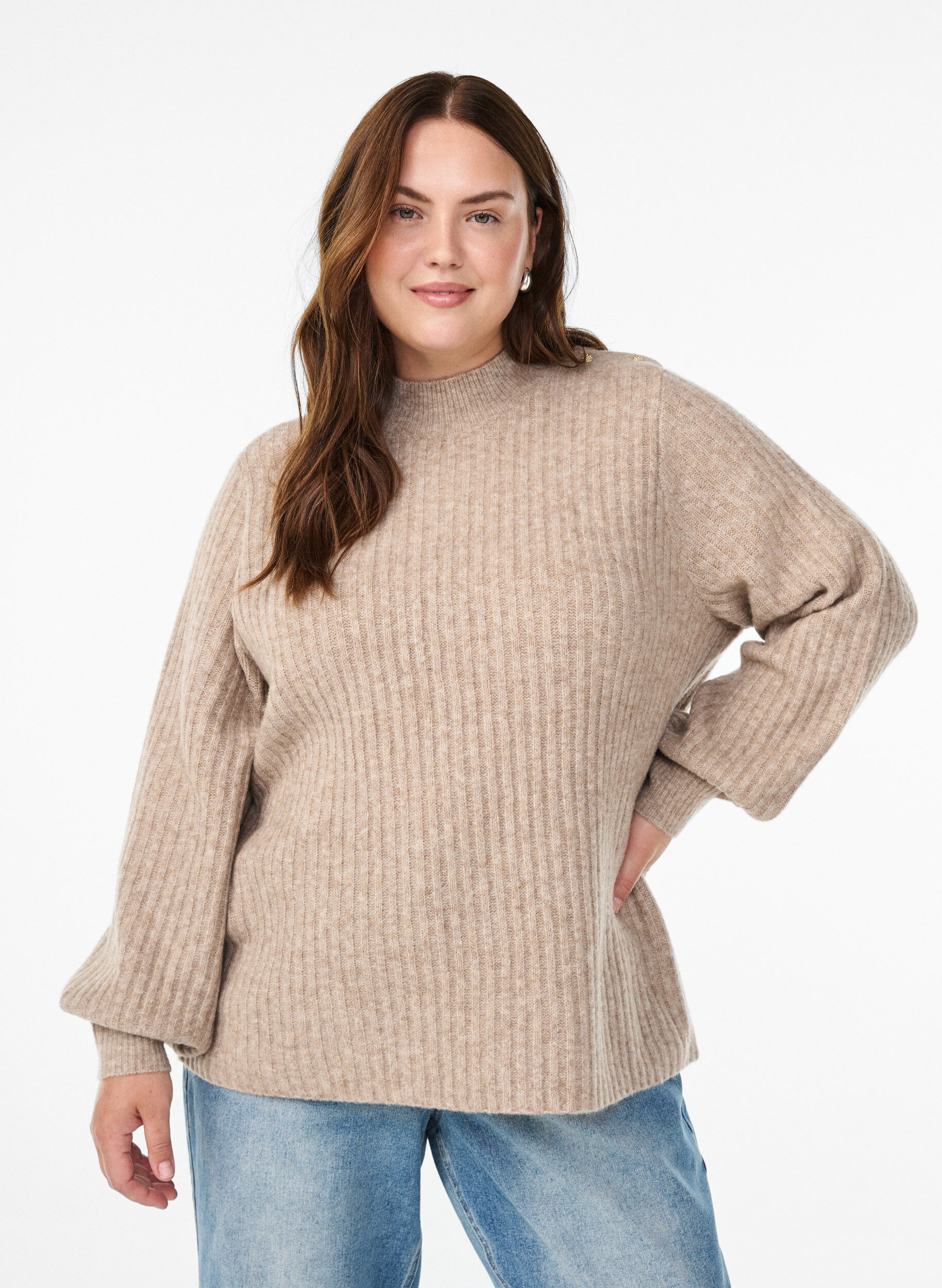 Pull c&ocirc;tel&eacute; &agrave; manches bouffantes et boutons, Beige, Model