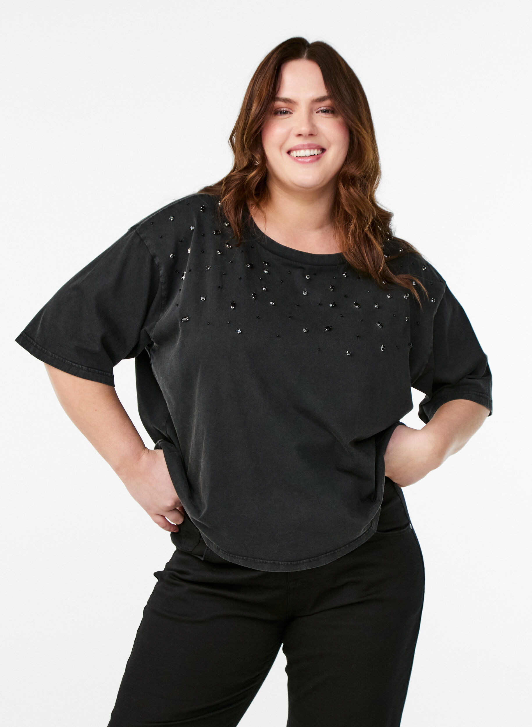 Zizzi T-shirt Boxy avec perles et strass, Gris anthracite, Model image number 0