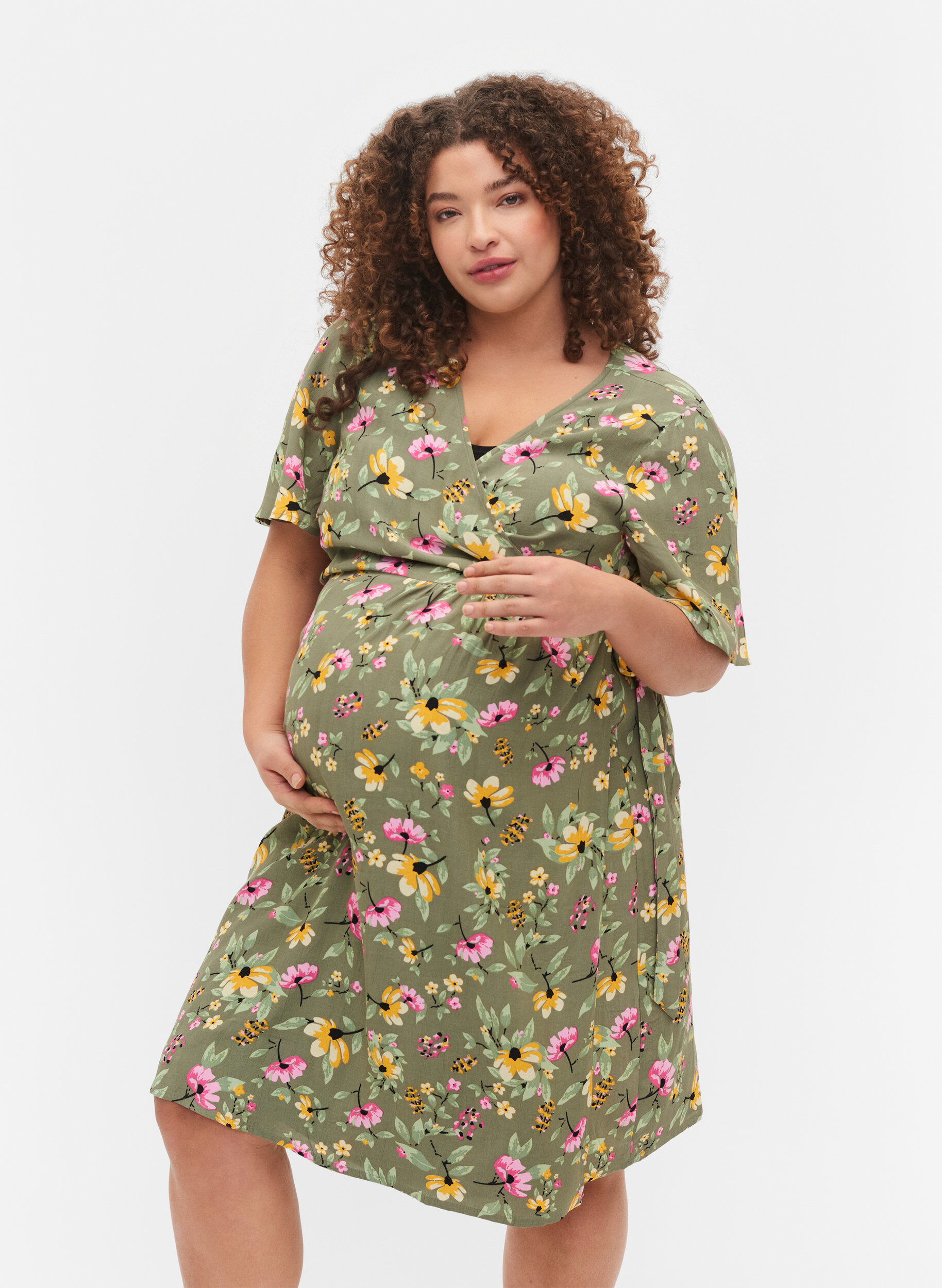 Zizzi Robe de maternit&eacute; en viscose avec cache-c&oelig;ur, Green Flower Print, Model image number 0