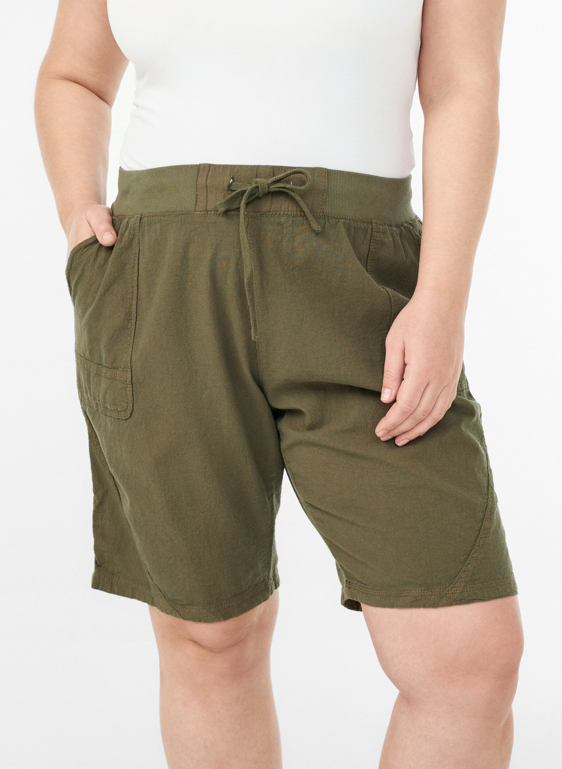 ZizziShort en coton ample avec poches, Vert, Model image number 3