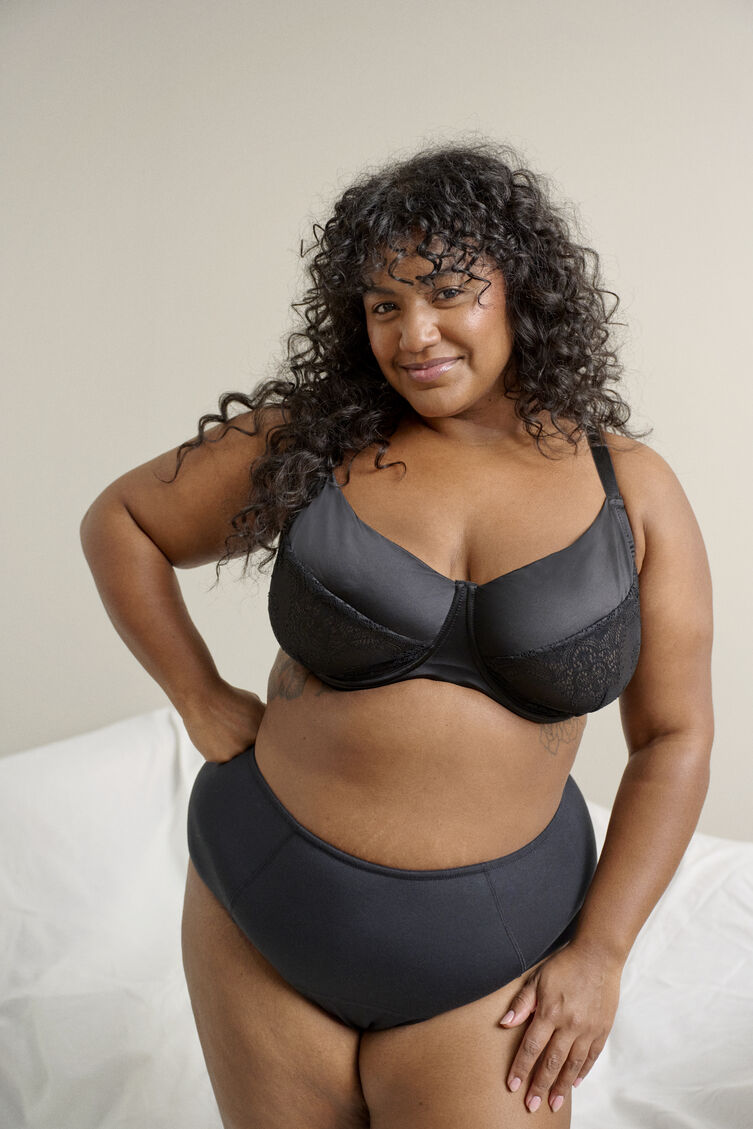 Ensemble avec dentelle, , Model