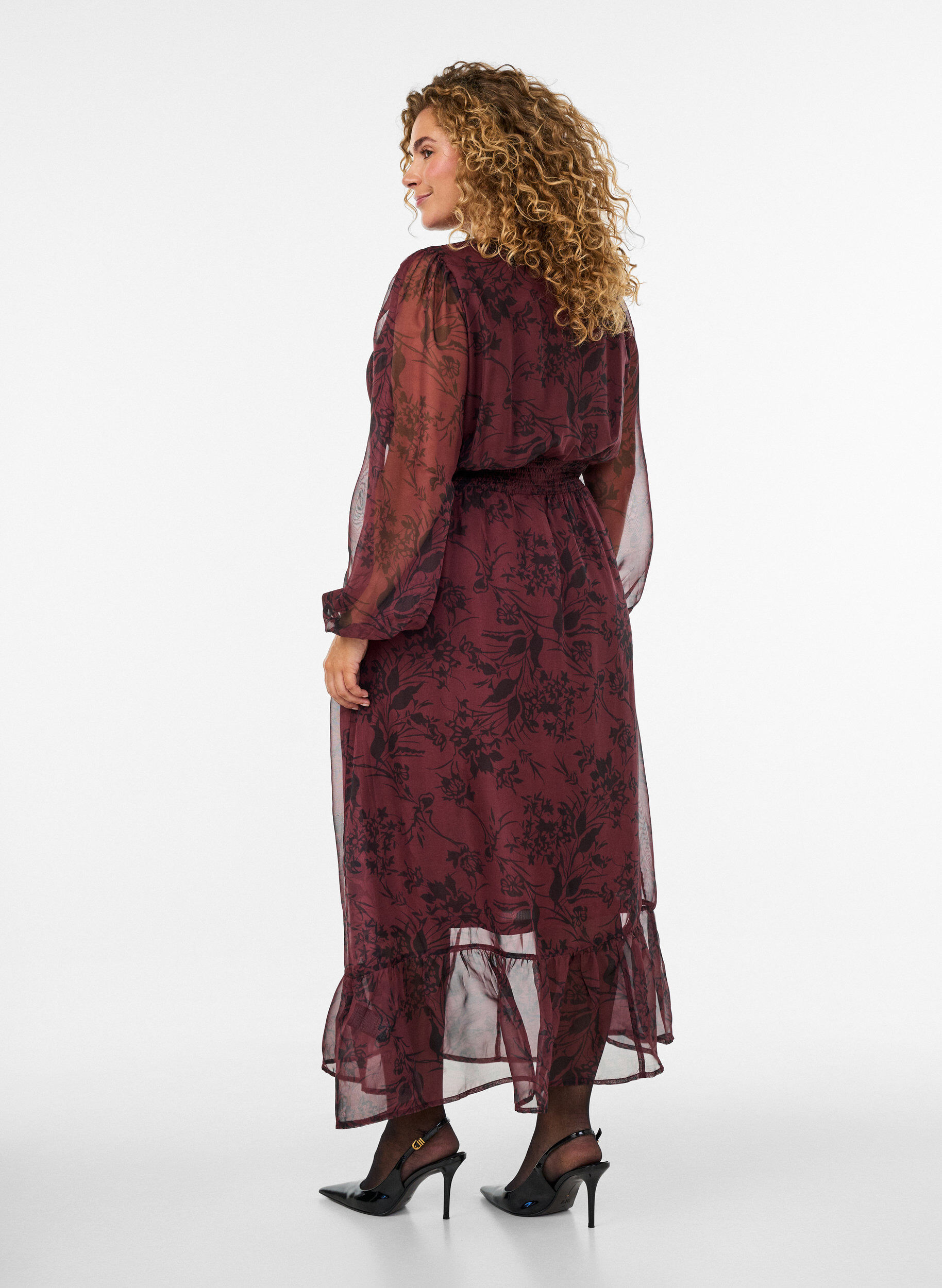 ZizziRobe maxi avec imprim&eacute; floral et smocks, Bordeaux fonc&eacute;, Model image number 1