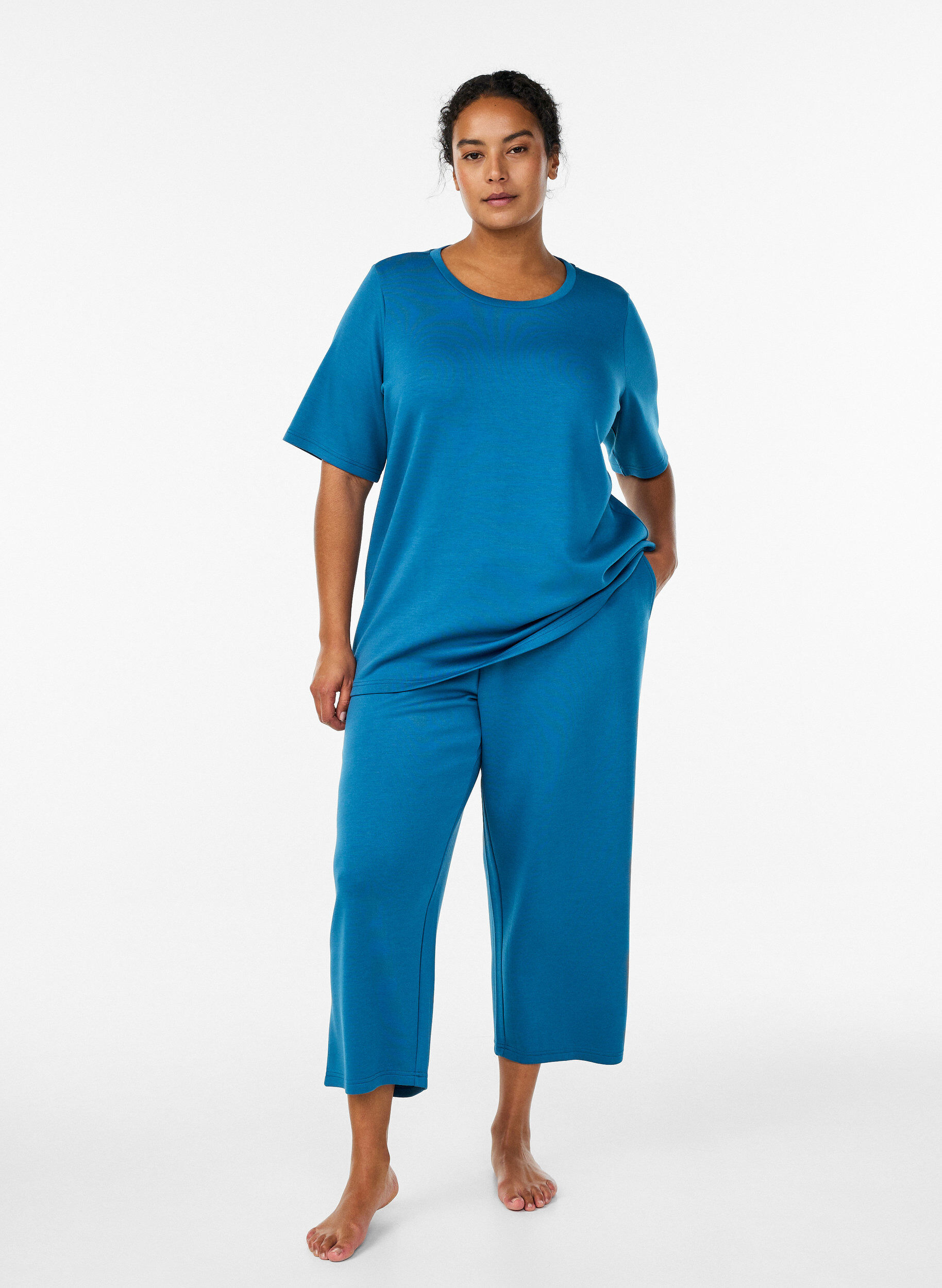 Zizzi T-shirt en modal m&eacute;lang&eacute;, Bleu p&eacute;trole, Model image number 1