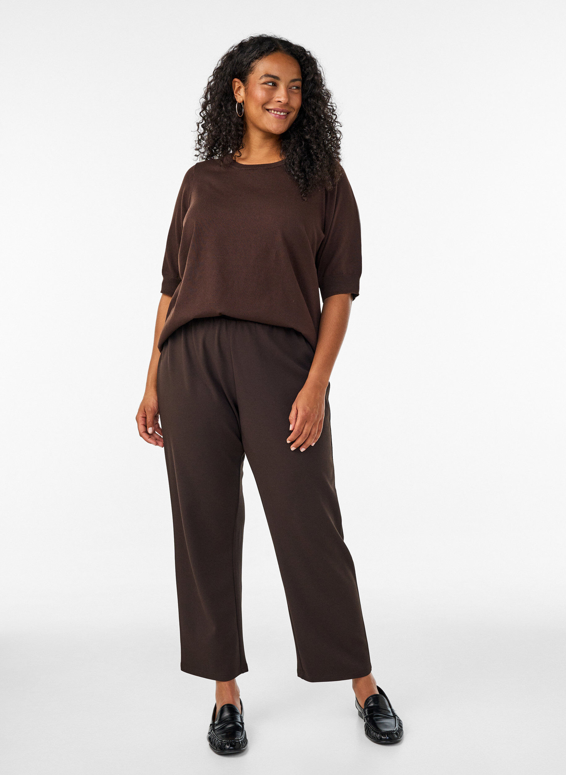 Blouse en fine maille &agrave; manches courtes, Marron, Model