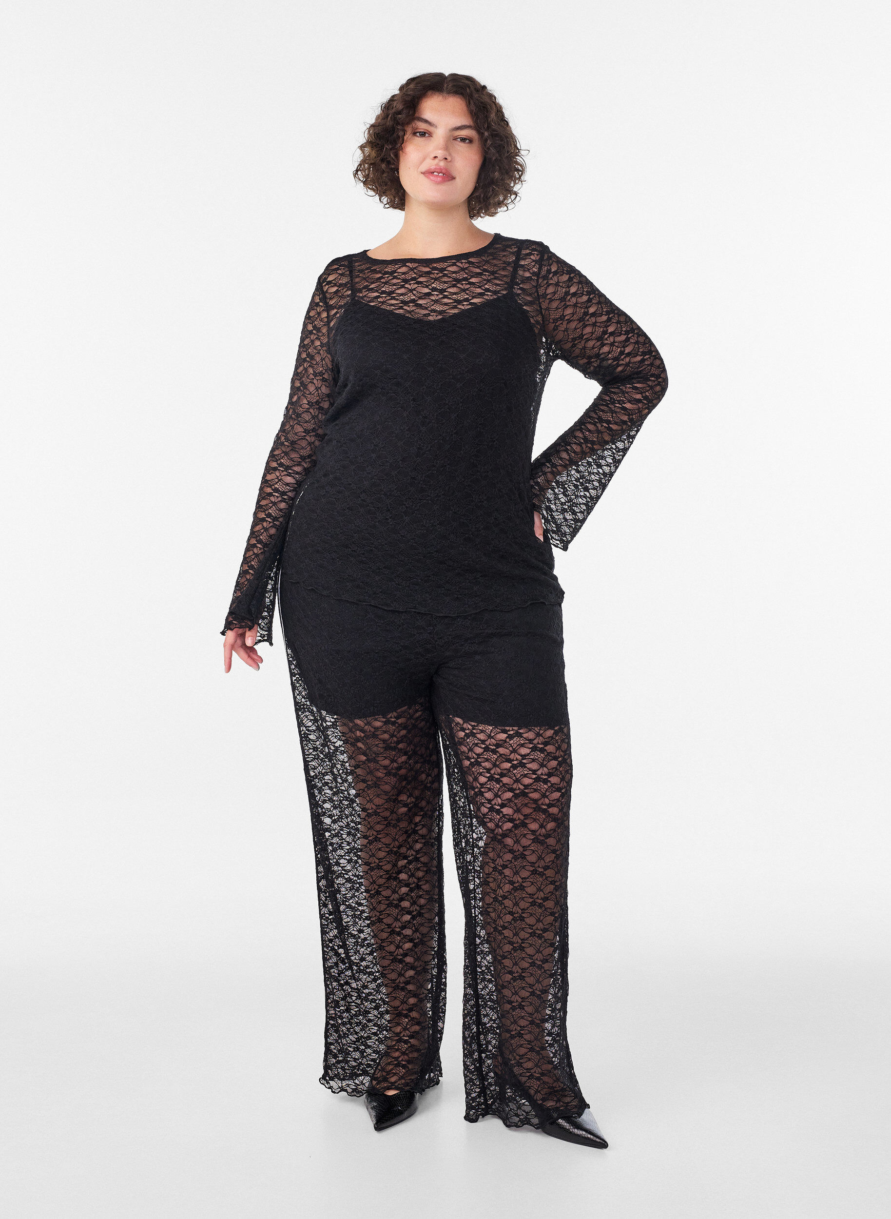 ZizziBlouse en dentelle transparente avec manches longues, Noir, Model image number 1