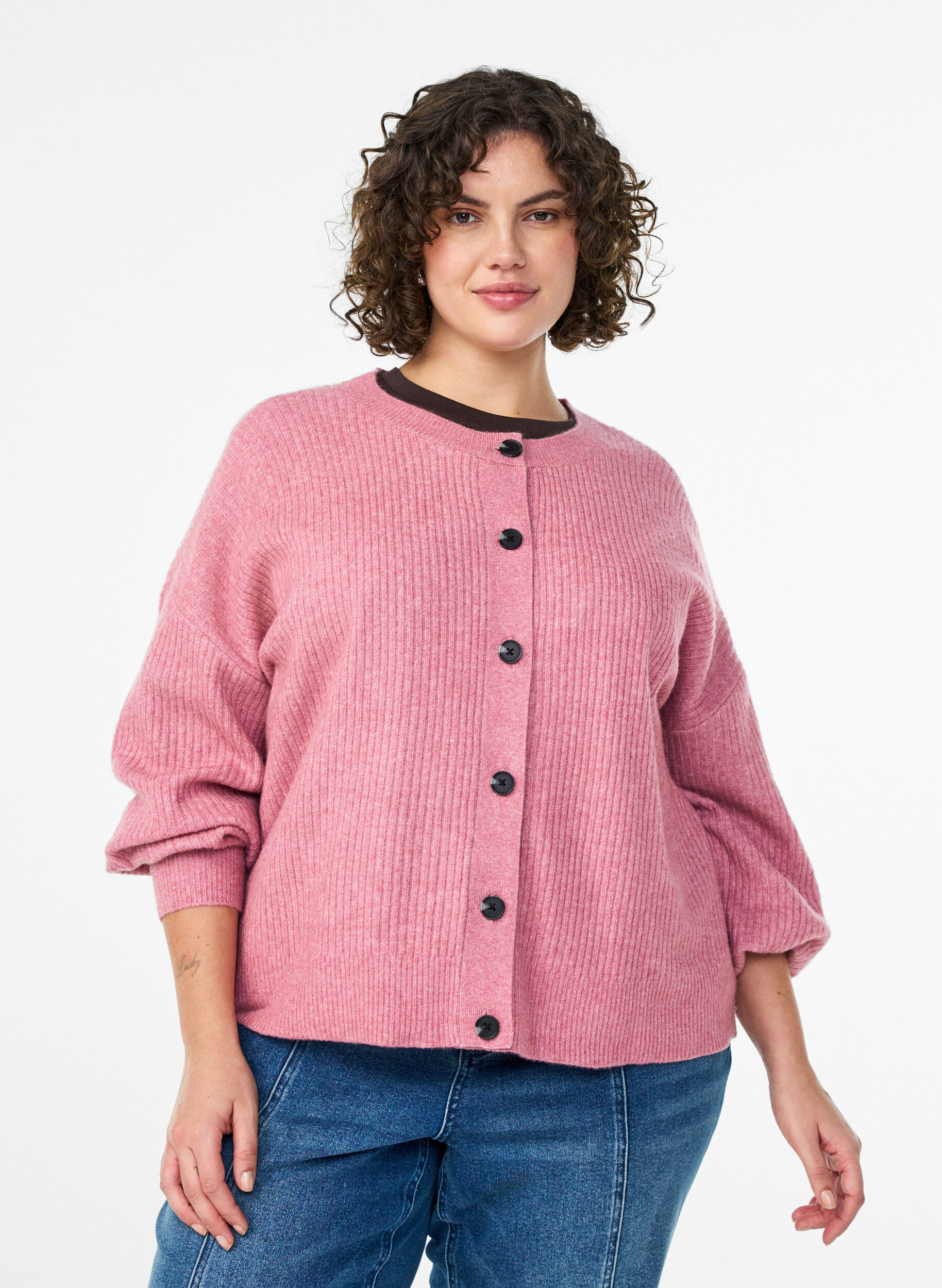 Cardigan en tricot c&ocirc;tel&eacute; avec boutons, Rose, Model