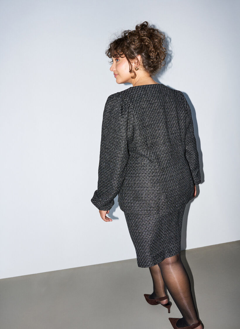 Veste boucl&eacute;e avec sequins et boutons d&eacute;coratifs, Noir, Model image number 2