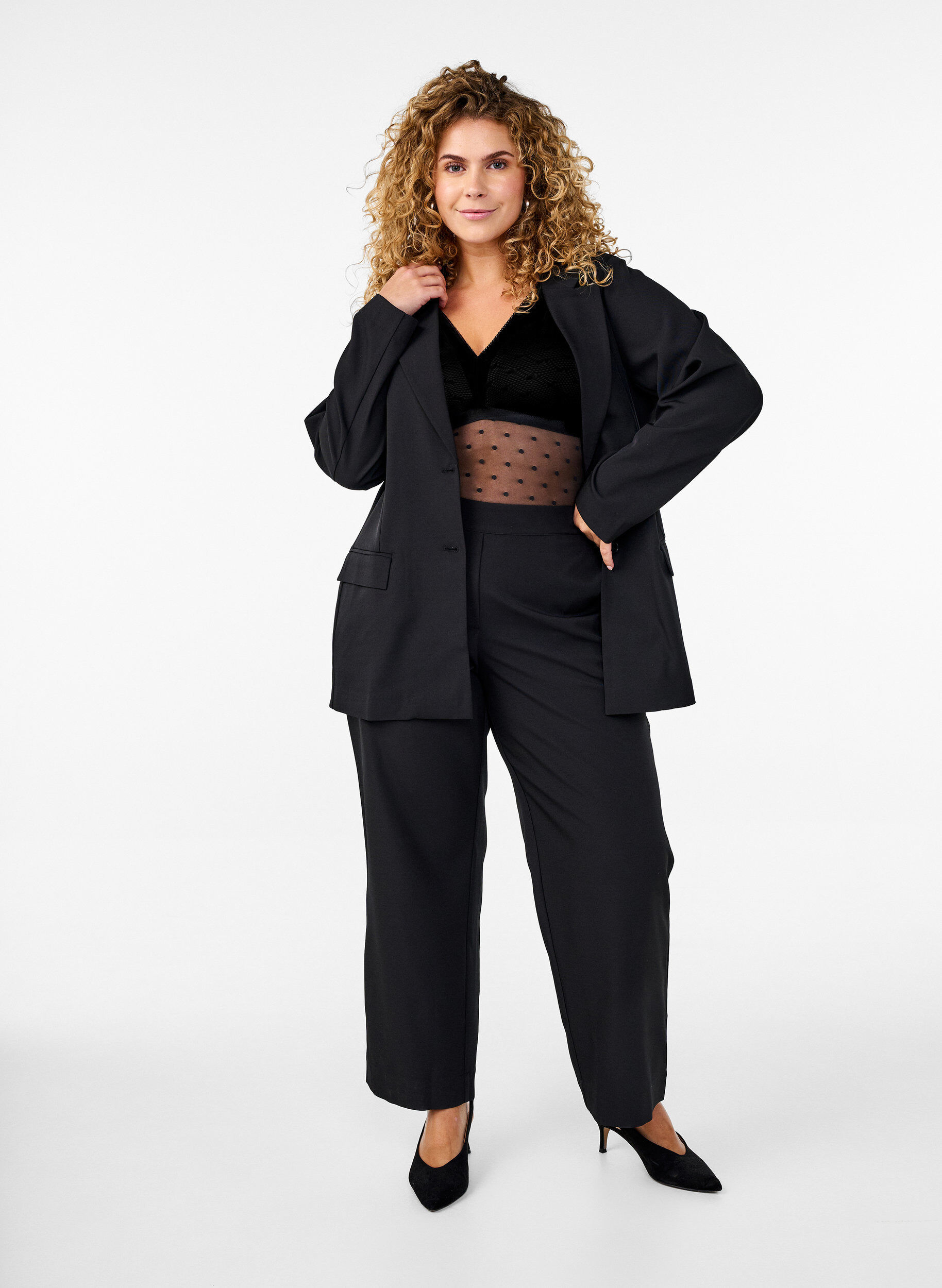 Zizzi Body avec maille &agrave; pois et coussinets amovibles, Black, Model image number 4