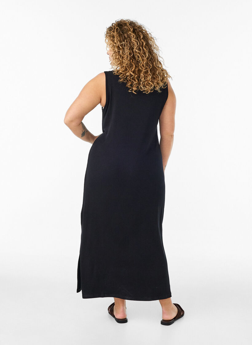 Robe c&ocirc;tel&eacute;e sans manches en viscose, Noir, Model image number 1