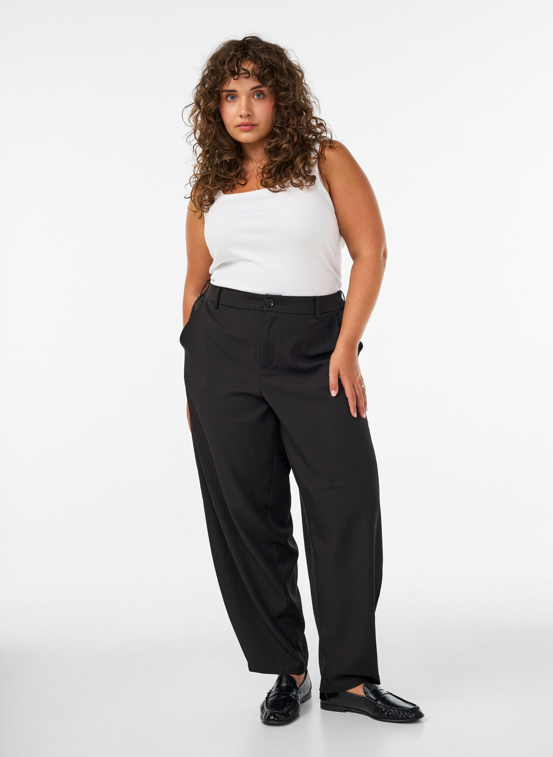 ZizziPantalon barrel taille haute, Noir, Model image number 1