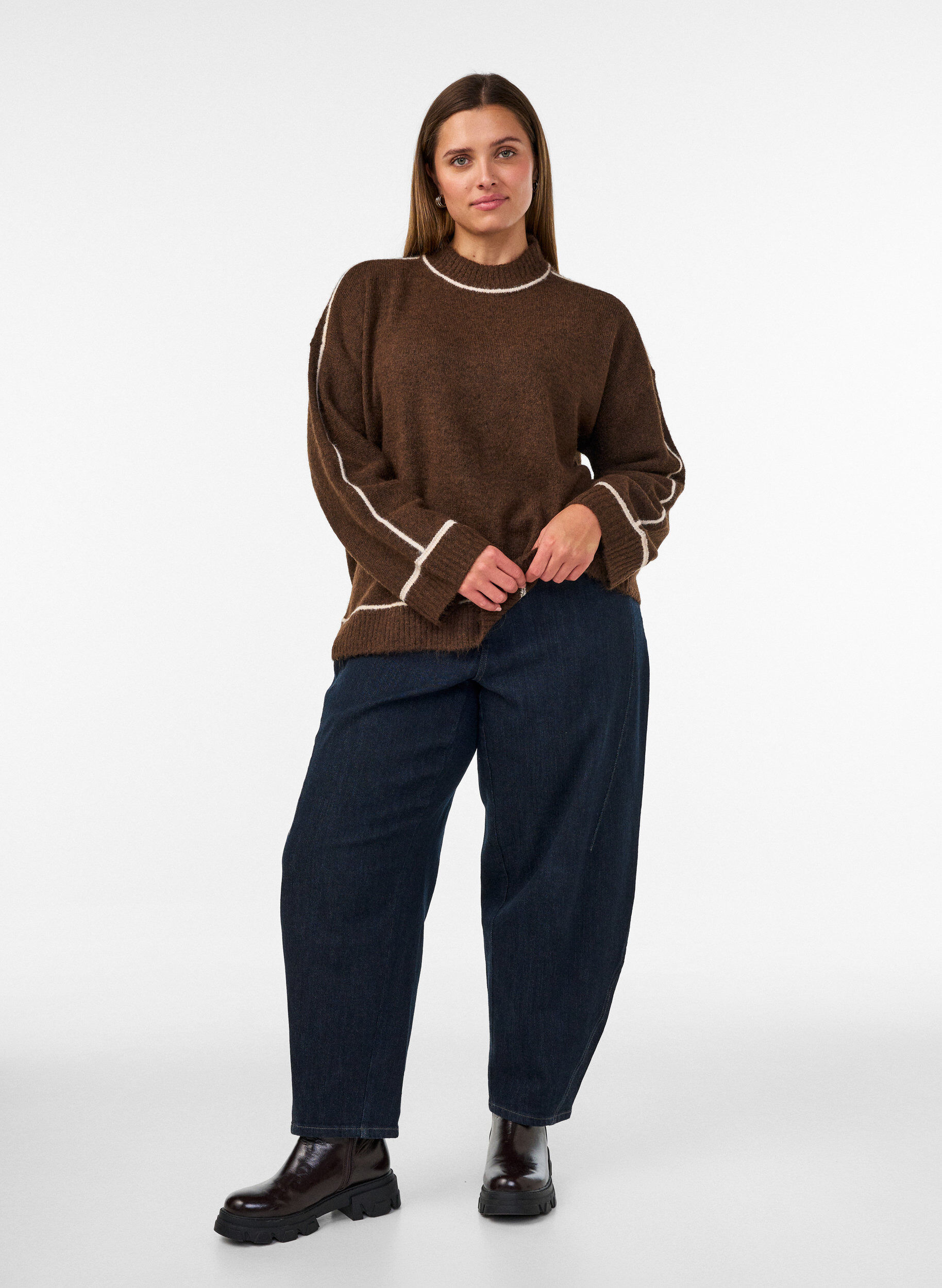 ZizziPull en maille &agrave; col roul&eacute; et rayures contrastantes, Marron, Model image number 1
