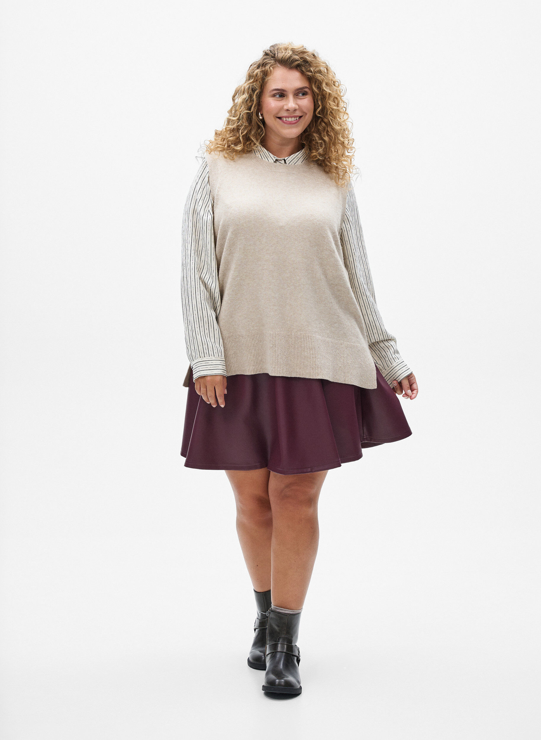 ZizziGilet tricot&eacute; avec bords c&ocirc;tel&eacute;s, Beige, Model image number 1