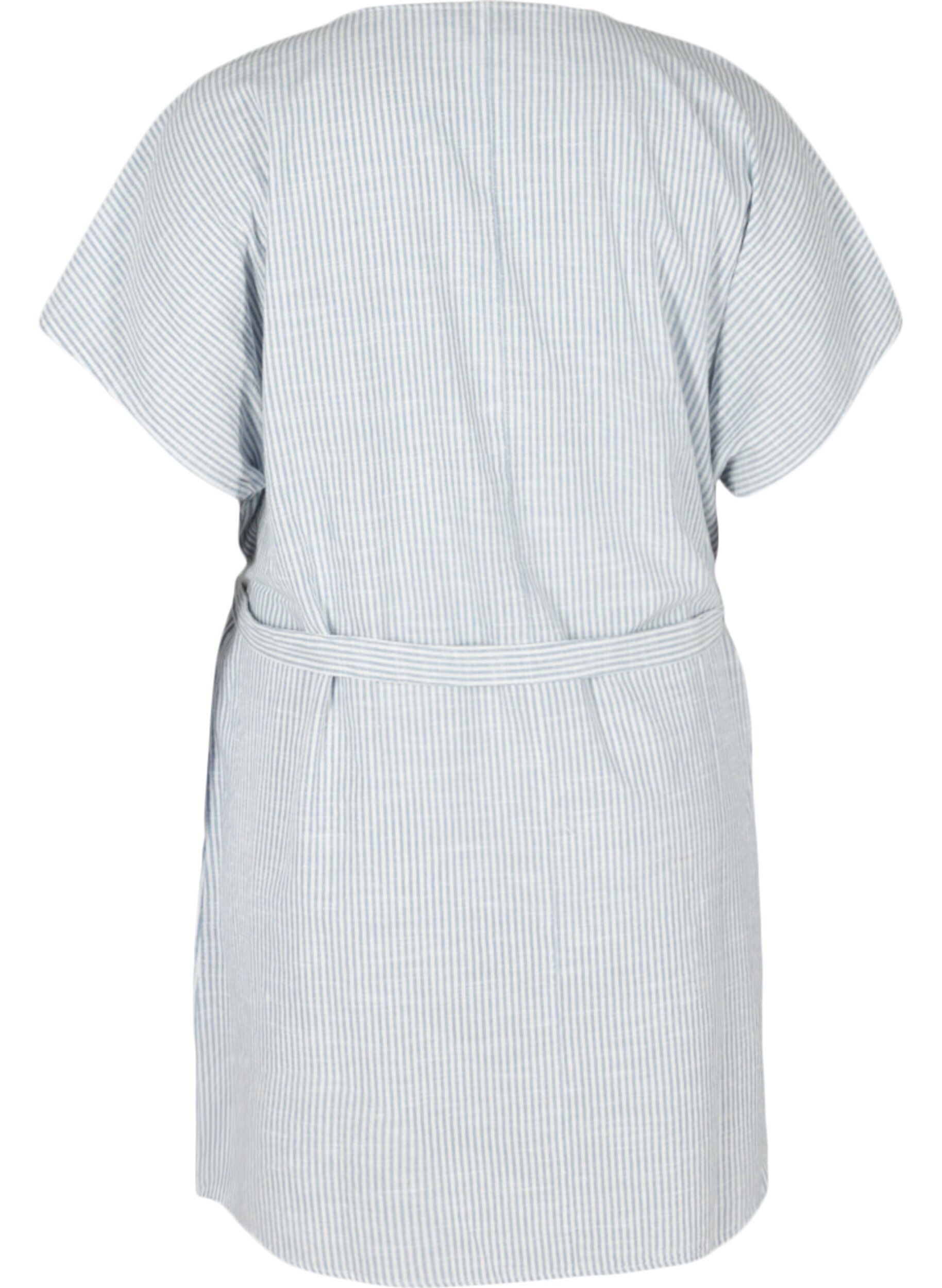 Zizzi Robe chemise ray&eacute;e en coton avec poches, Country Blue Stripe, Packshot image number 1