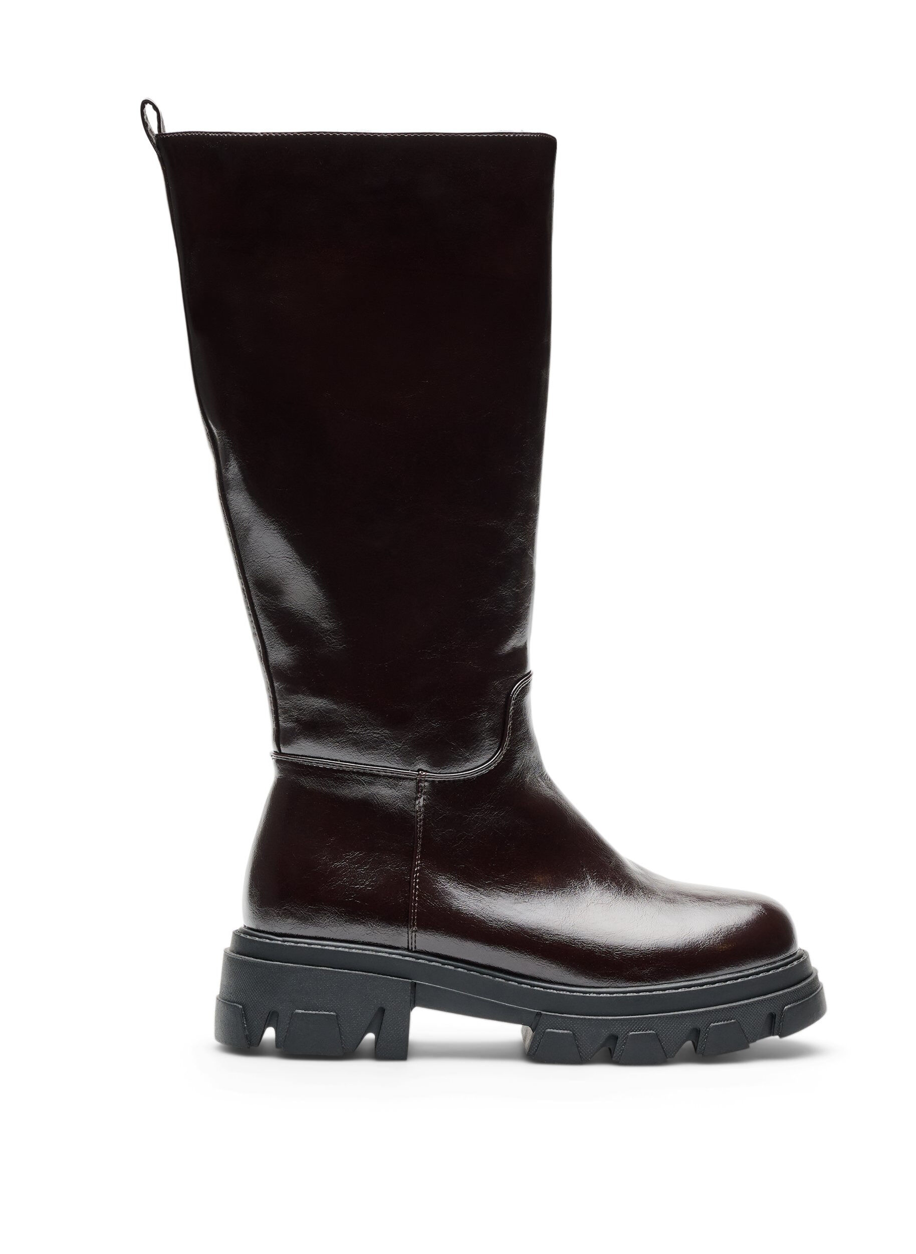 Botte haute avec un aspect l&eacute;g&egrave;rement craquel&eacute;