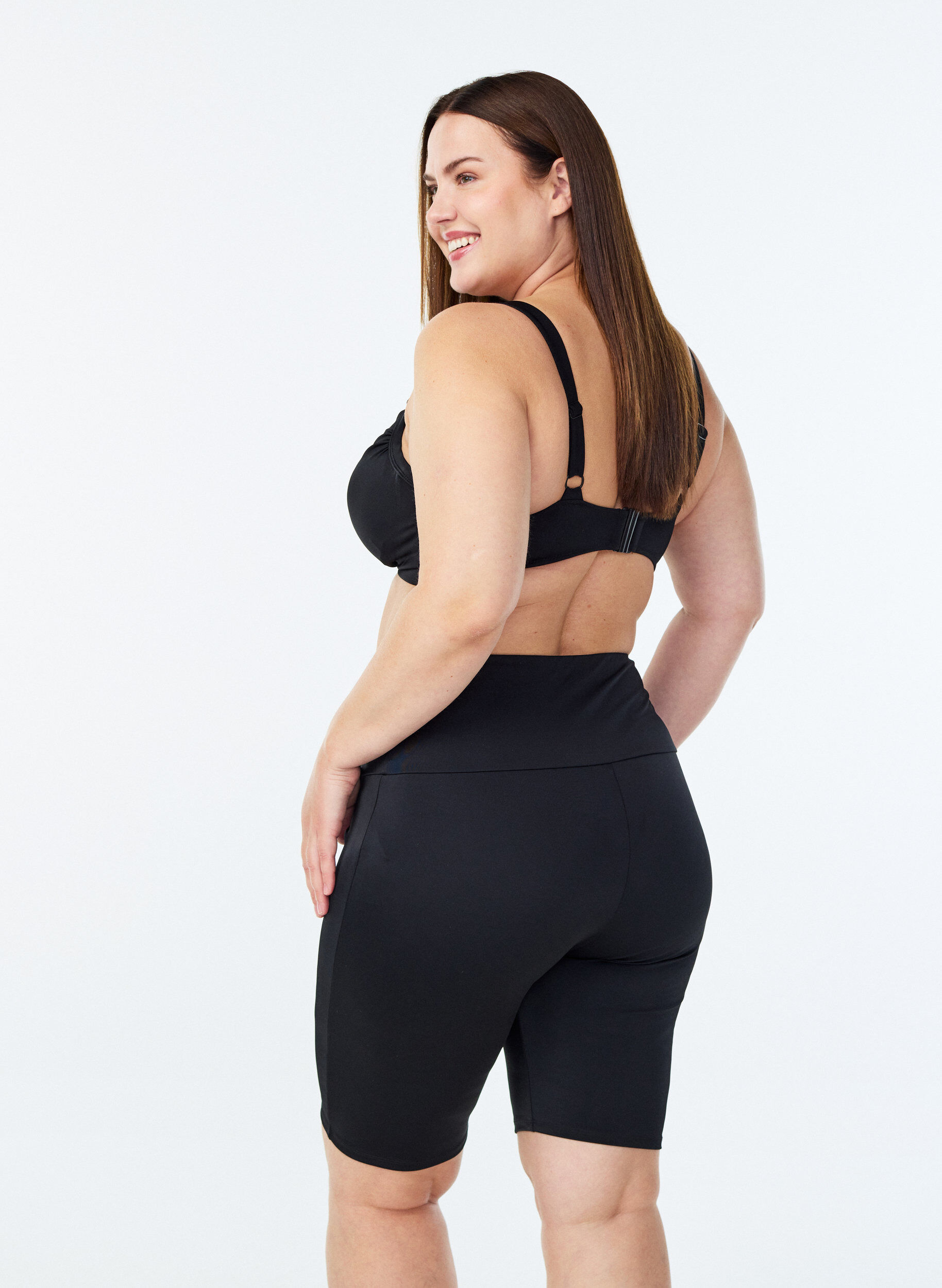 Zizzi Short de bain long, Noir, Model image number 2