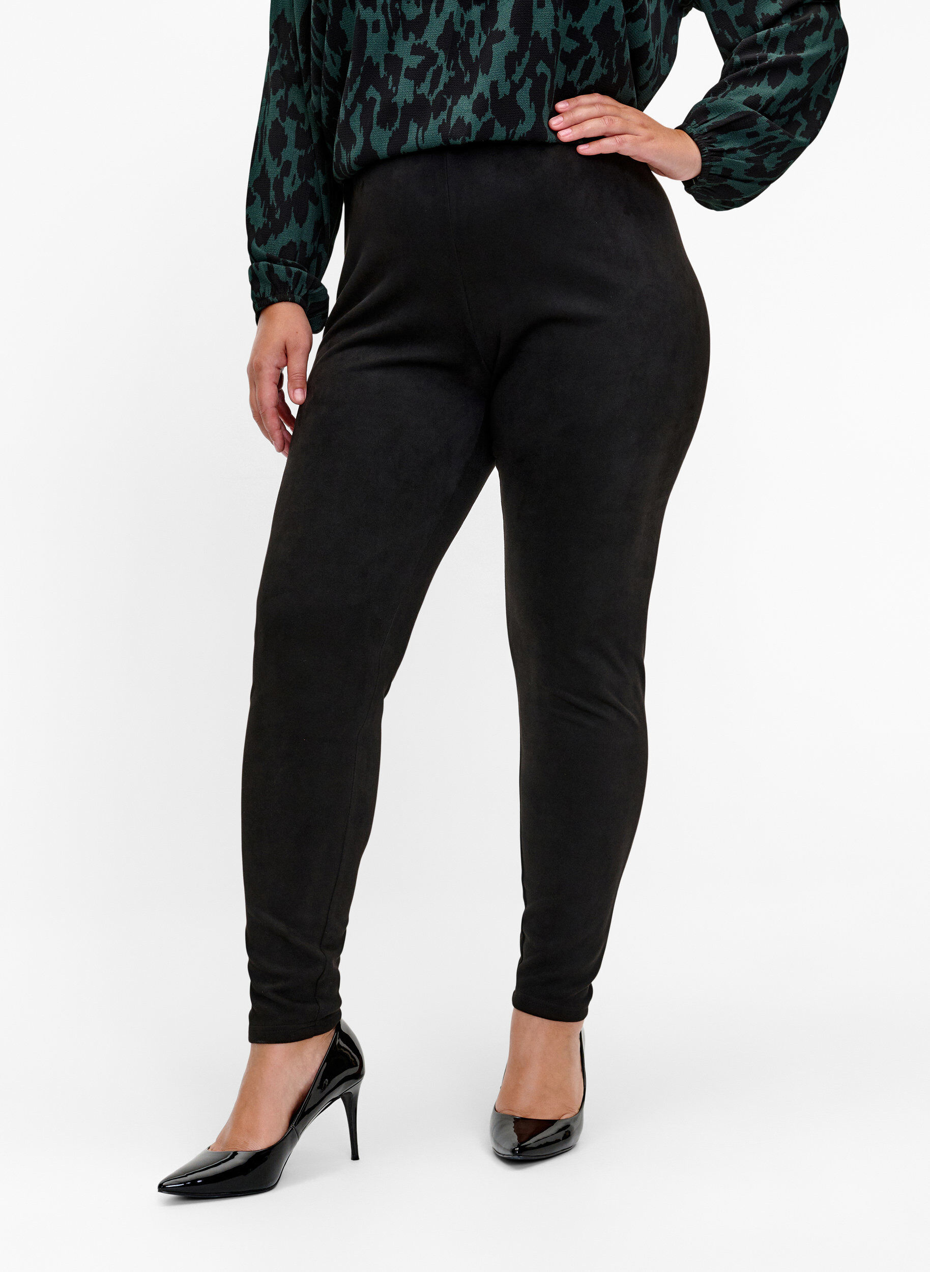 Zizzi Leggings en imitation daim, Black, Model image number 2