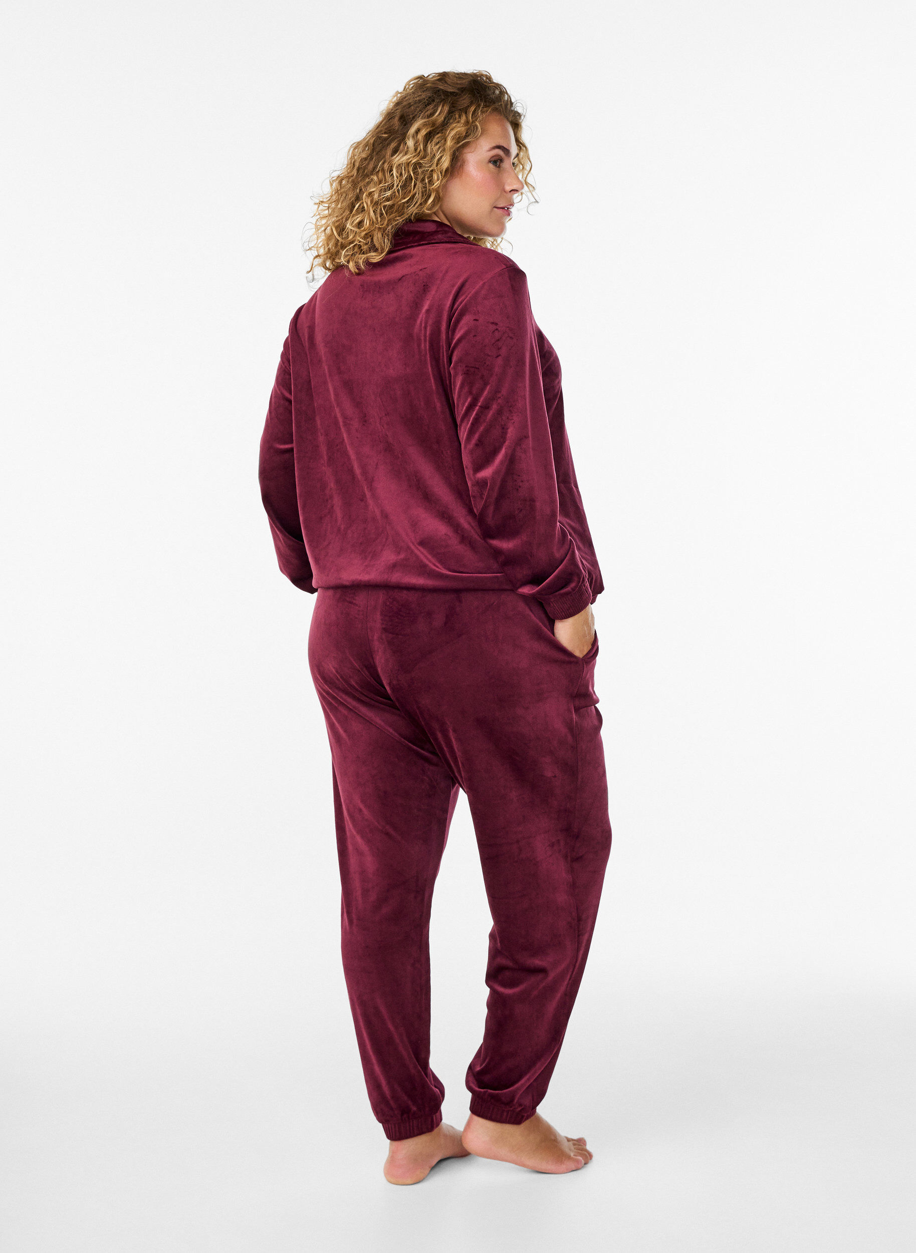 Zizzi Pantalon ample en velours, Bordeaux fonc&eacute;, Model image number 1