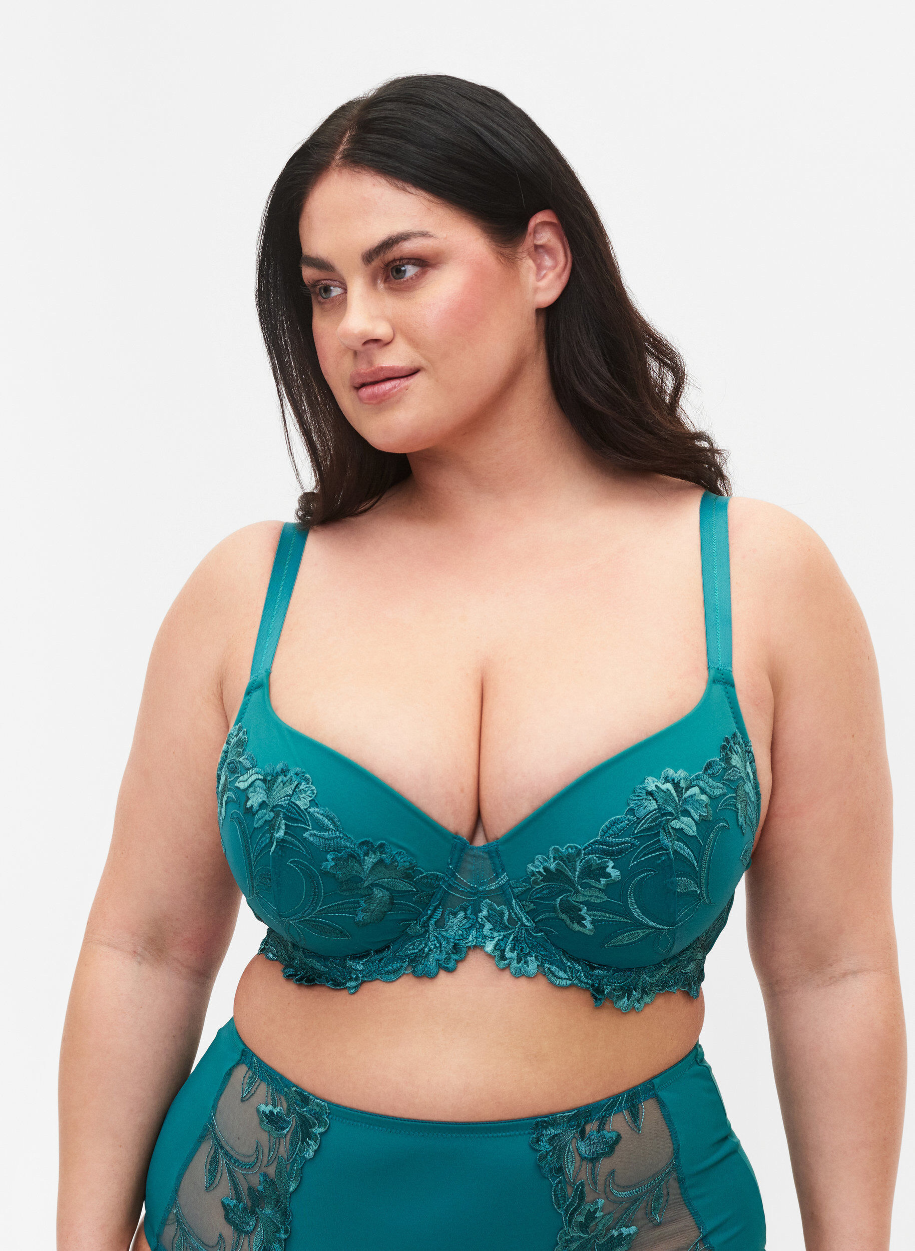 Zizzi Soutien-gorge en dentelle avec armature et rembourrage, Green-Blue Slate, Model image number 0