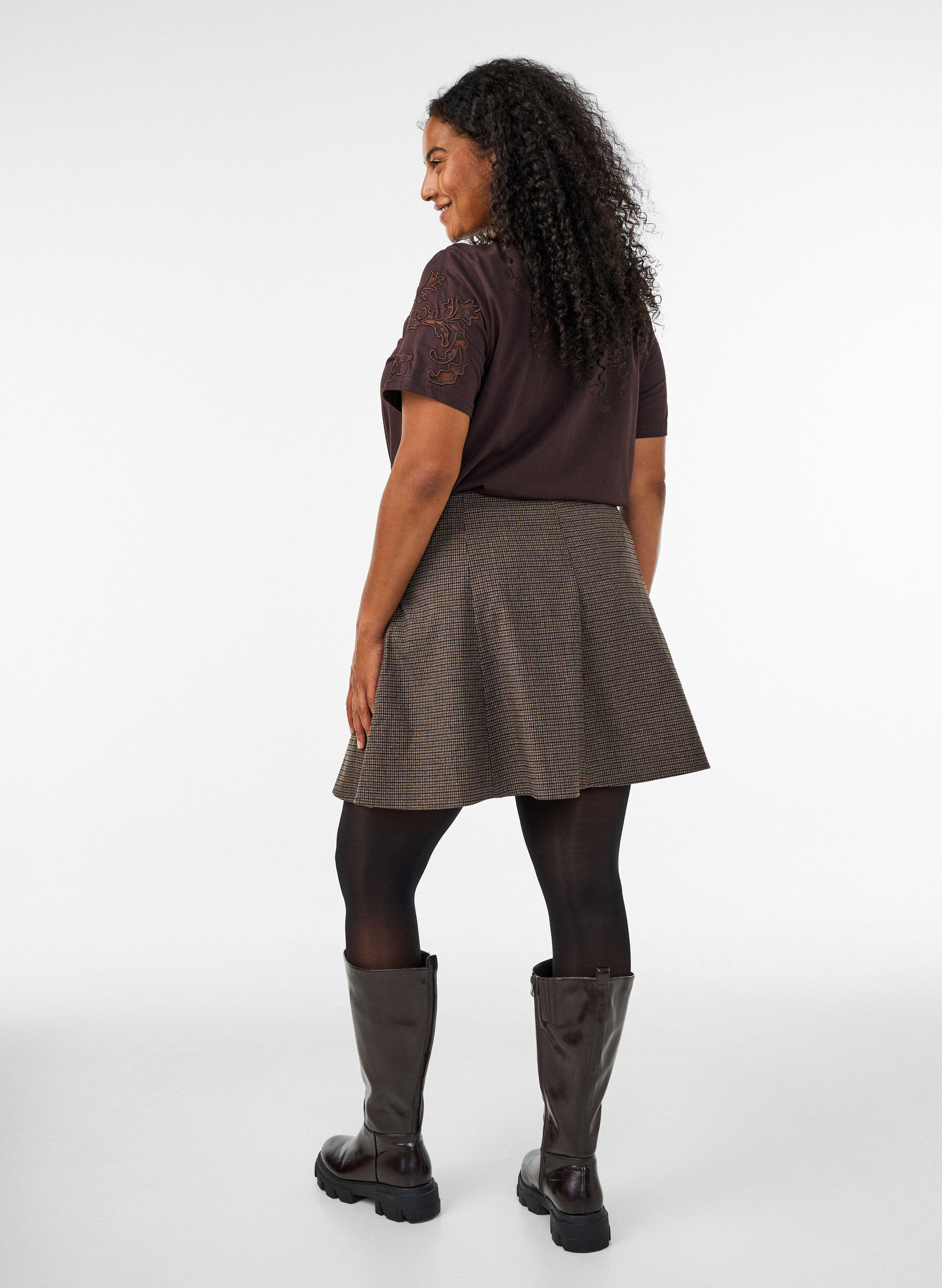 ZizziT-shirt en coton avec appliqu&eacute;s en dentelle, Marron, Model image number 2