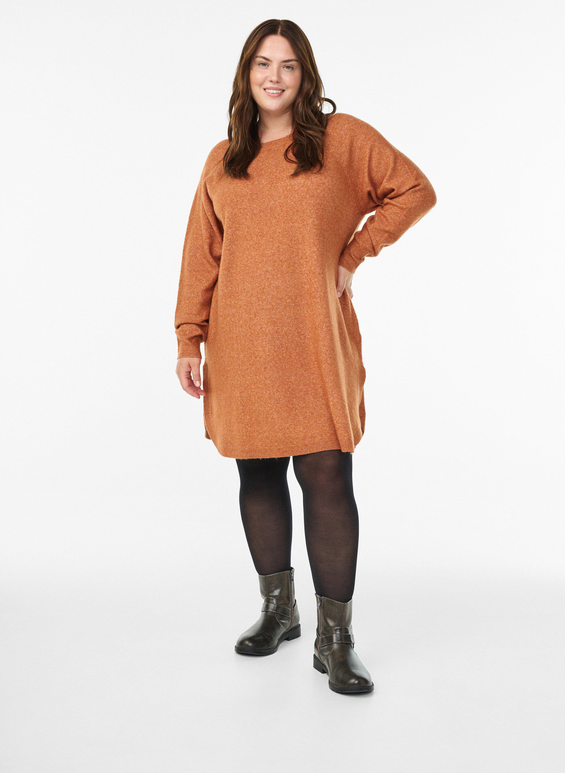 Zizzi Robe courte en maille &agrave; col rond, Orange, Model image number 1