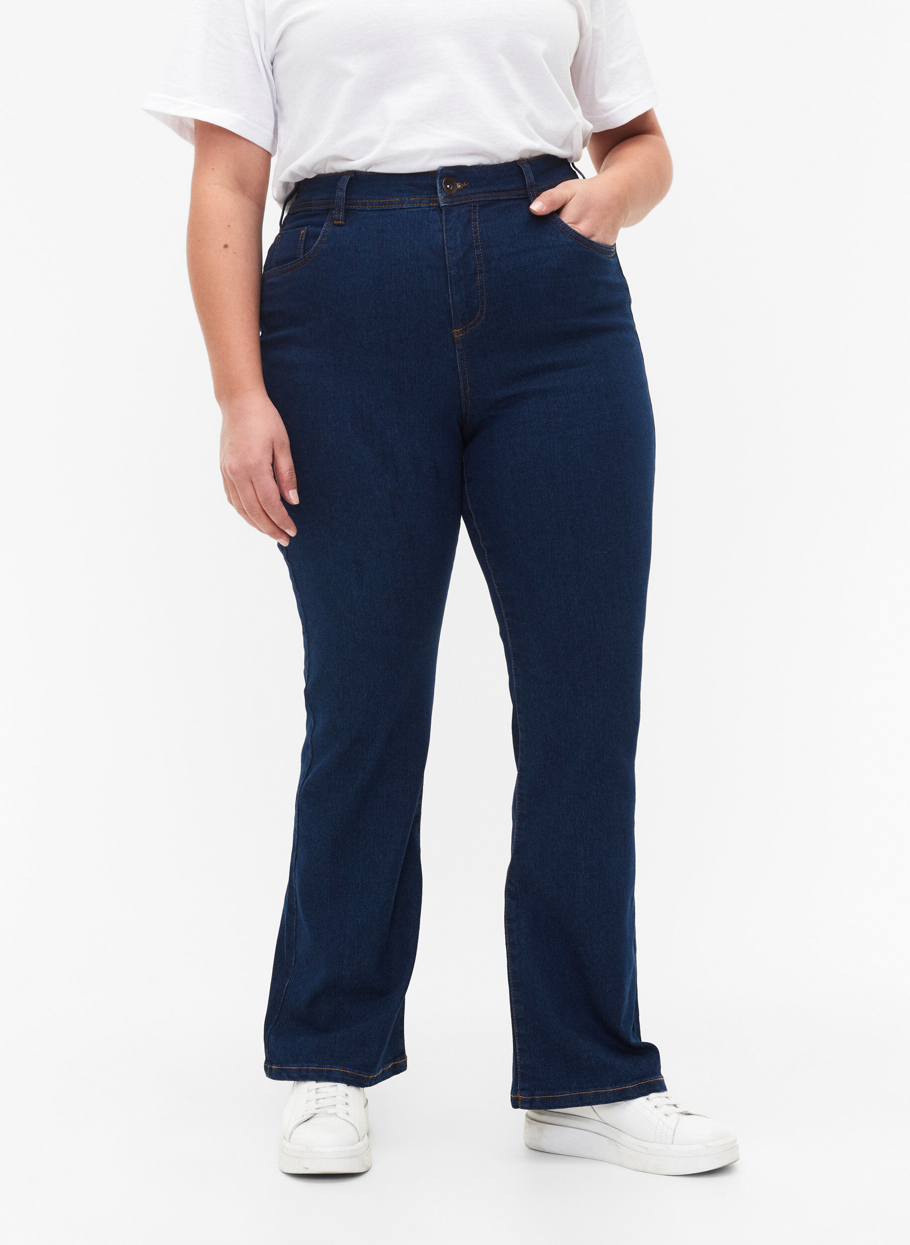 ZizziJean taille haute avec coupe bootcut, Bleu, Model image number 2