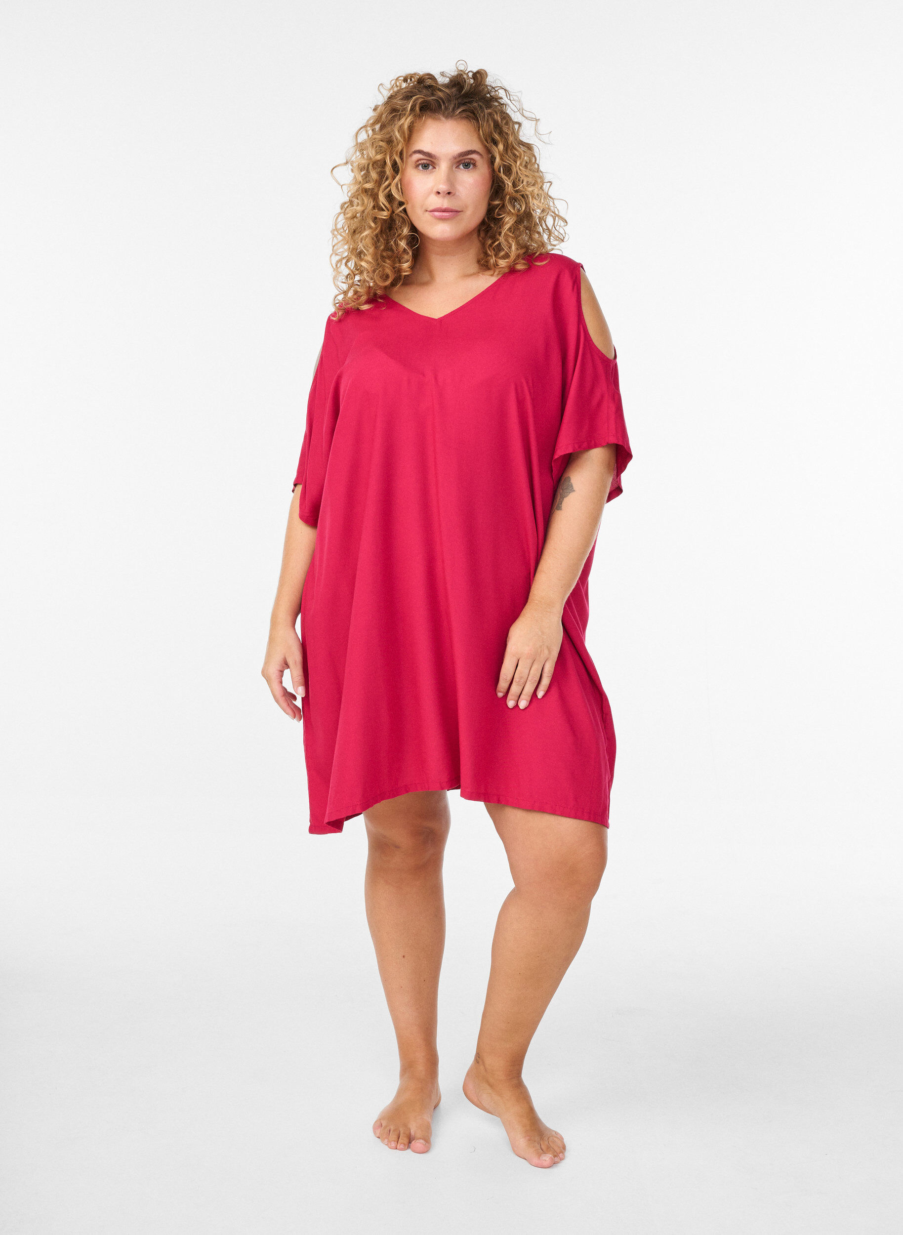 Zizzi Robe de plage en viscose avec d&eacute;tail aux &eacute;paules, Rose, Model image number 1