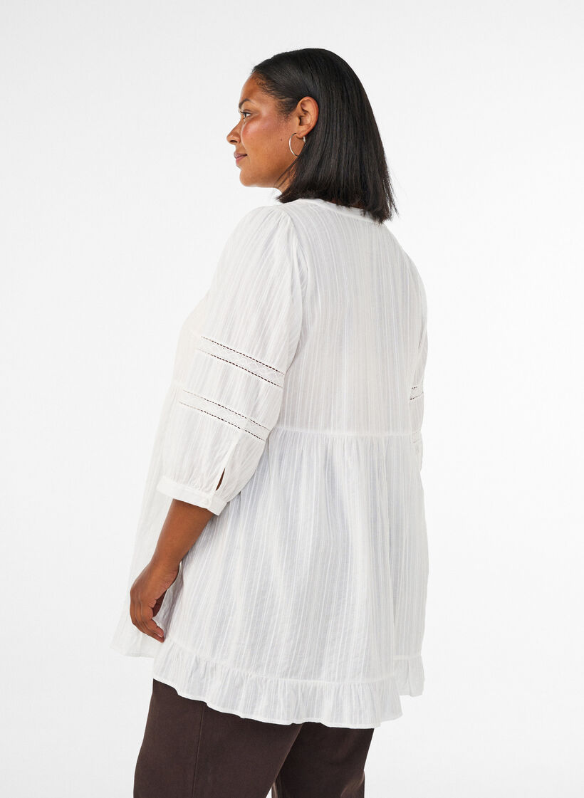 Tunique avec d&eacute;tails en broderie ajour&eacute;e et manches 3/4, Vanille, Model image number 2