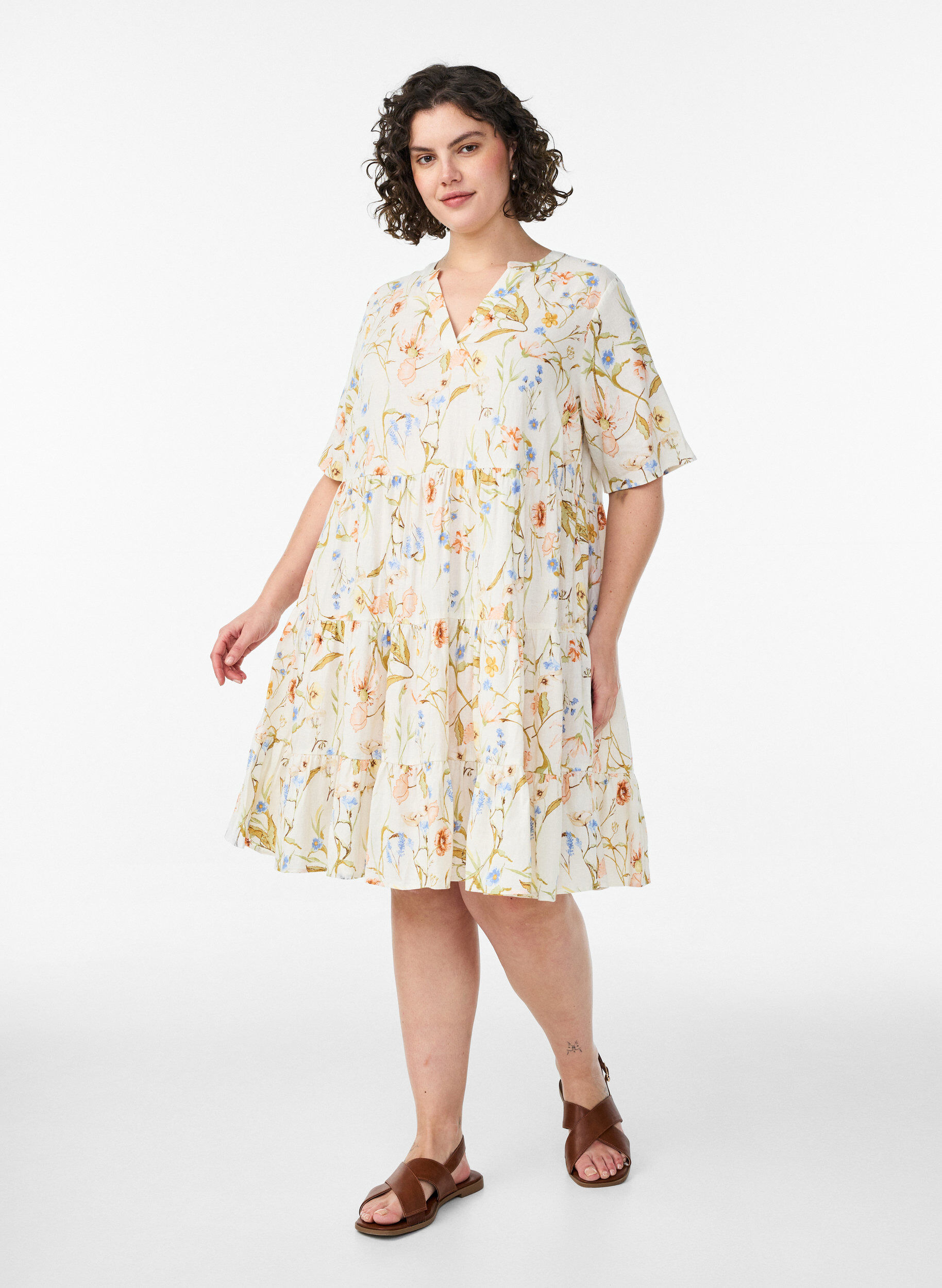 Zizzi Robe A-line longueur genou en lin et viscose, Vanille, Model image number 1