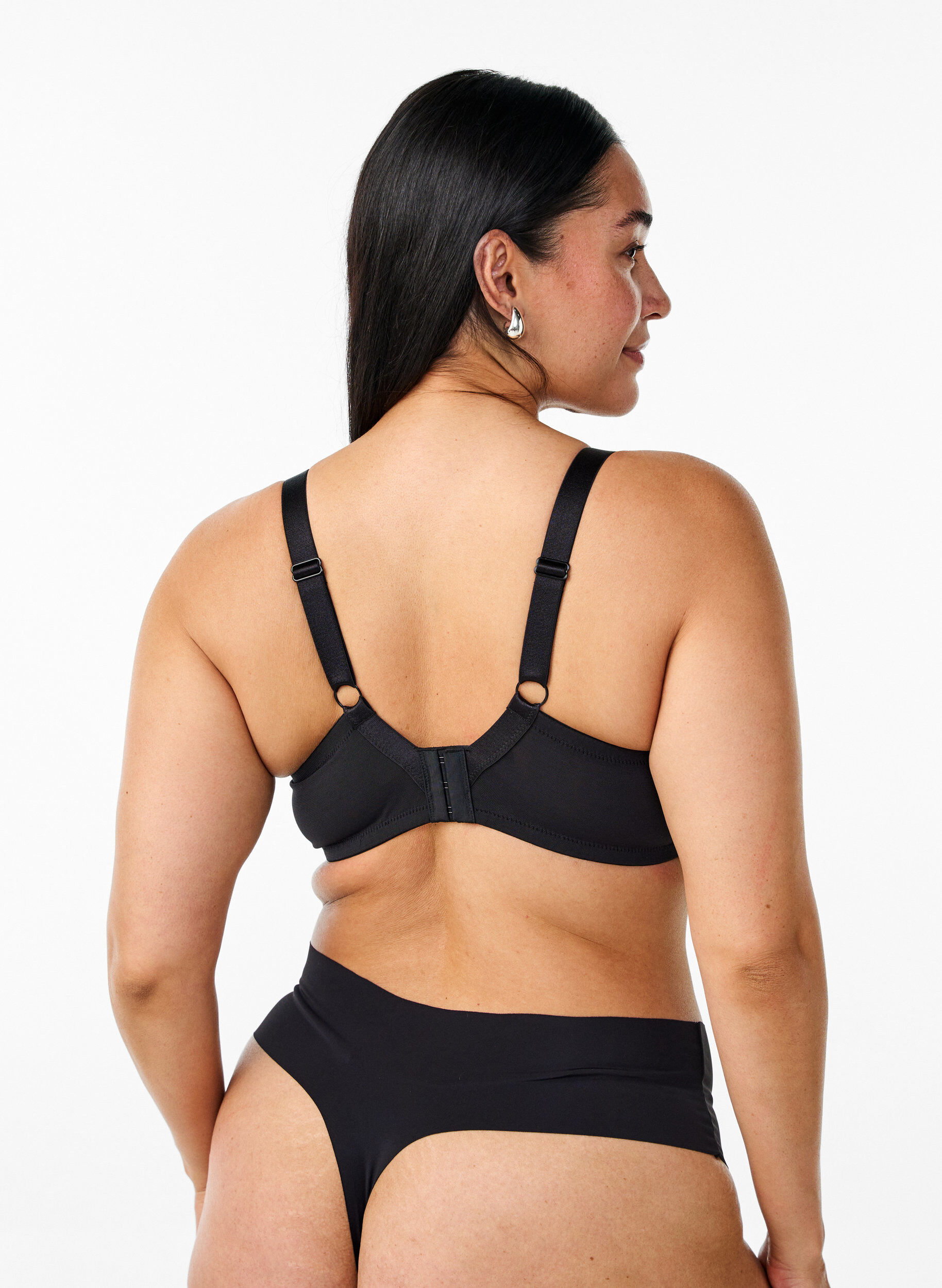 Zizzi Soutien-gorge couvrant basic en maille, Noir, Model image number 2