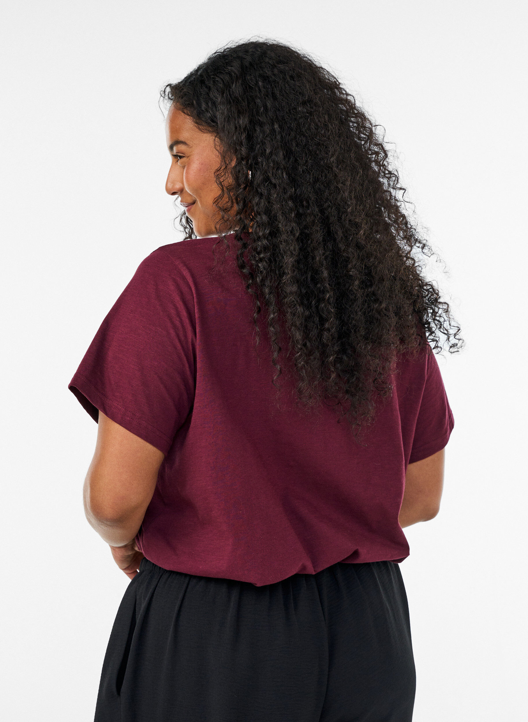 ZizziT-shirt dot&eacute; de boutons, Bordeaux fonc&eacute;, Model image number 2