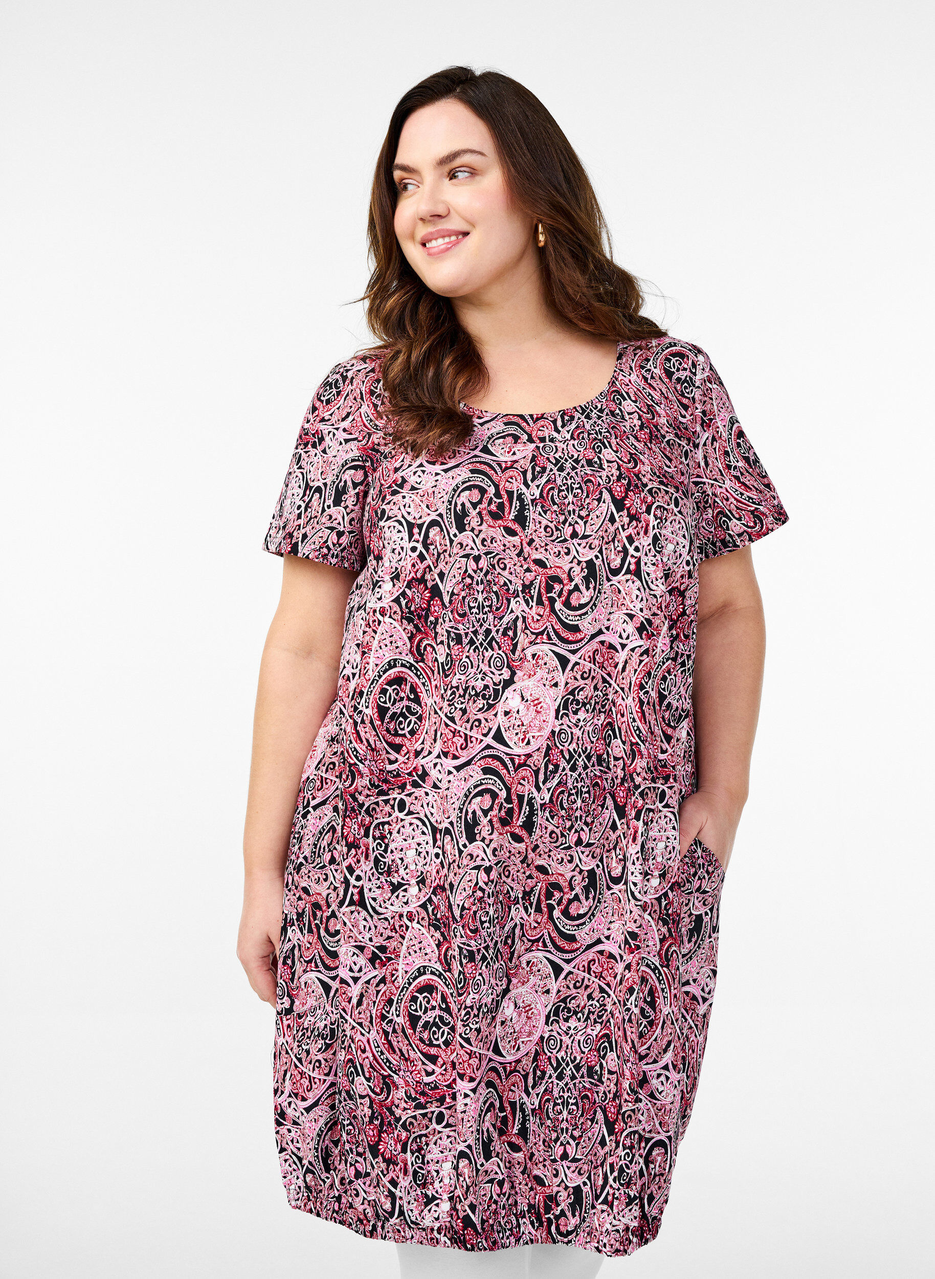 Robe en coton &agrave; manches courtes avec imprim&eacute;, Noir, Model