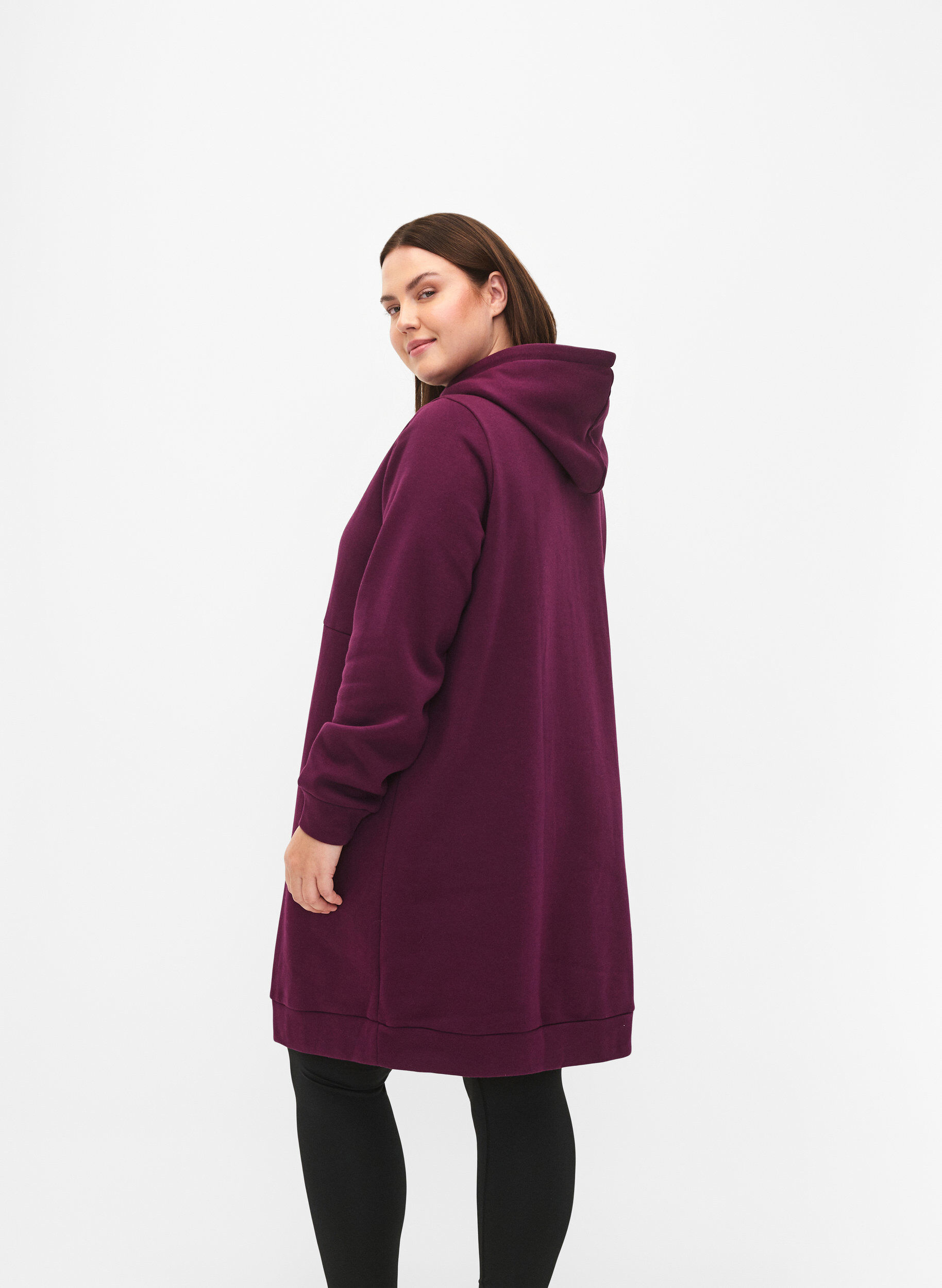 Zizzi Robe pull de style sportif avec capuche, Pickled Beet/SilverP, Model image number 1