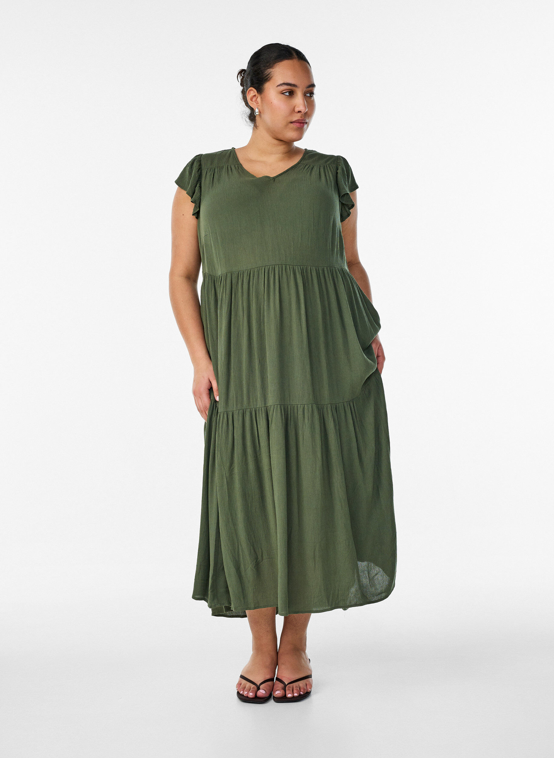 Robe midi en viscose avec manches &agrave; volants, Vert, Model