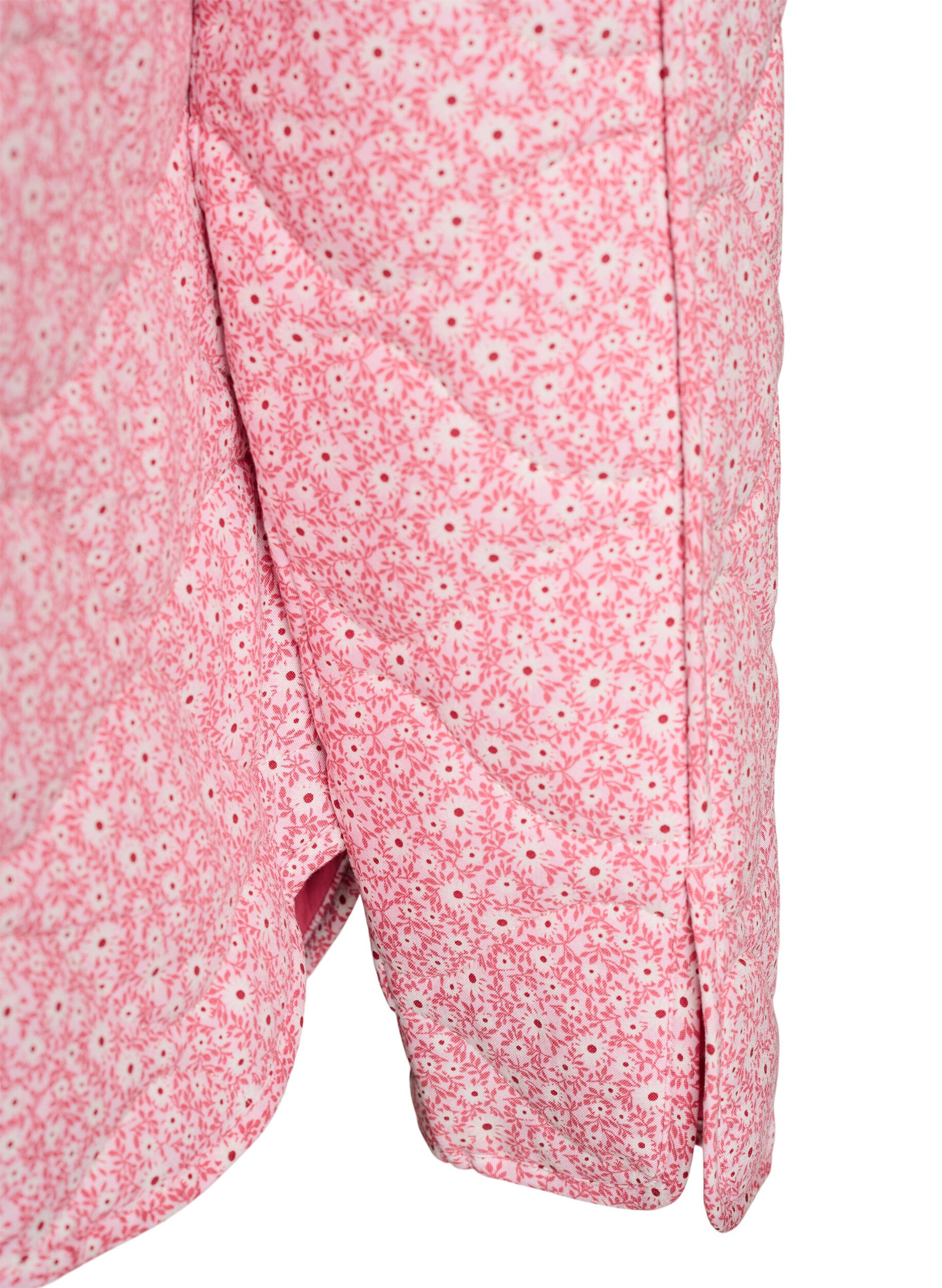 Zizzi Veste matelass&eacute;e l&eacute;g&egrave;re &agrave; imprim&eacute; floral, Rose, Packshot image number 4