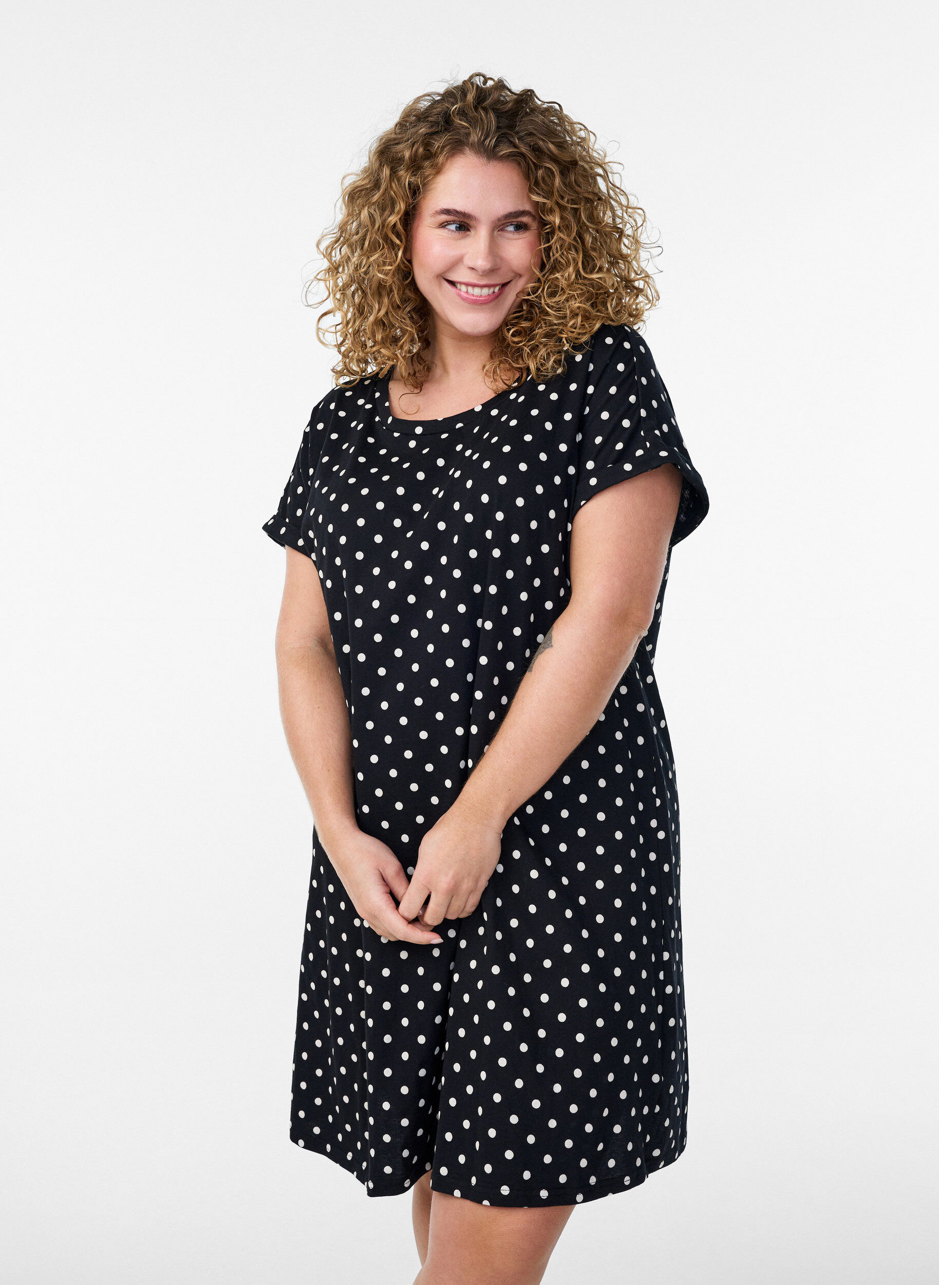 Zizzi 2-pack Robe T-shirt &agrave; manches courtes, Noir, Model image number 0