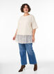 T-shirt ample avec large bordure en dentelle, Vanille, Model image number 1