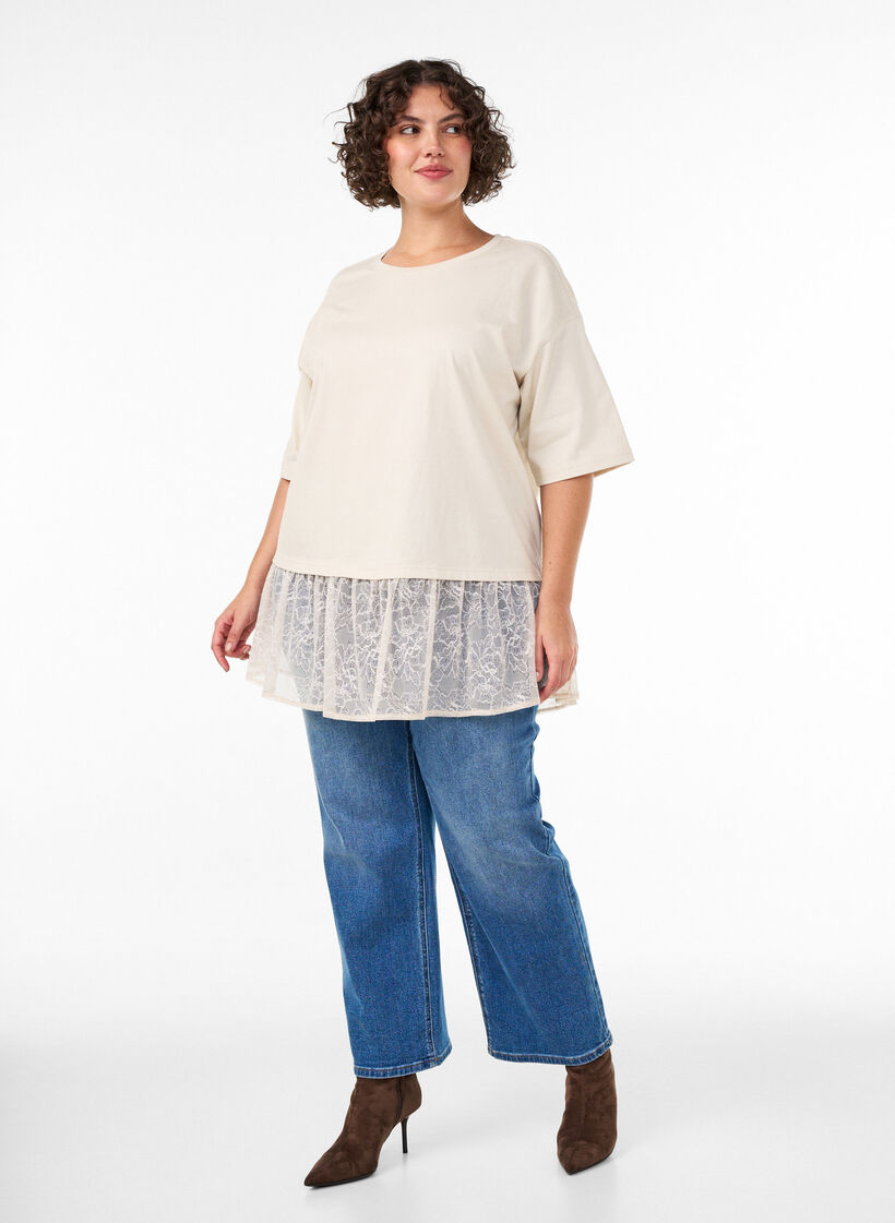 T-shirt ample avec large bordure en dentelle, Vanille, Model image number 1