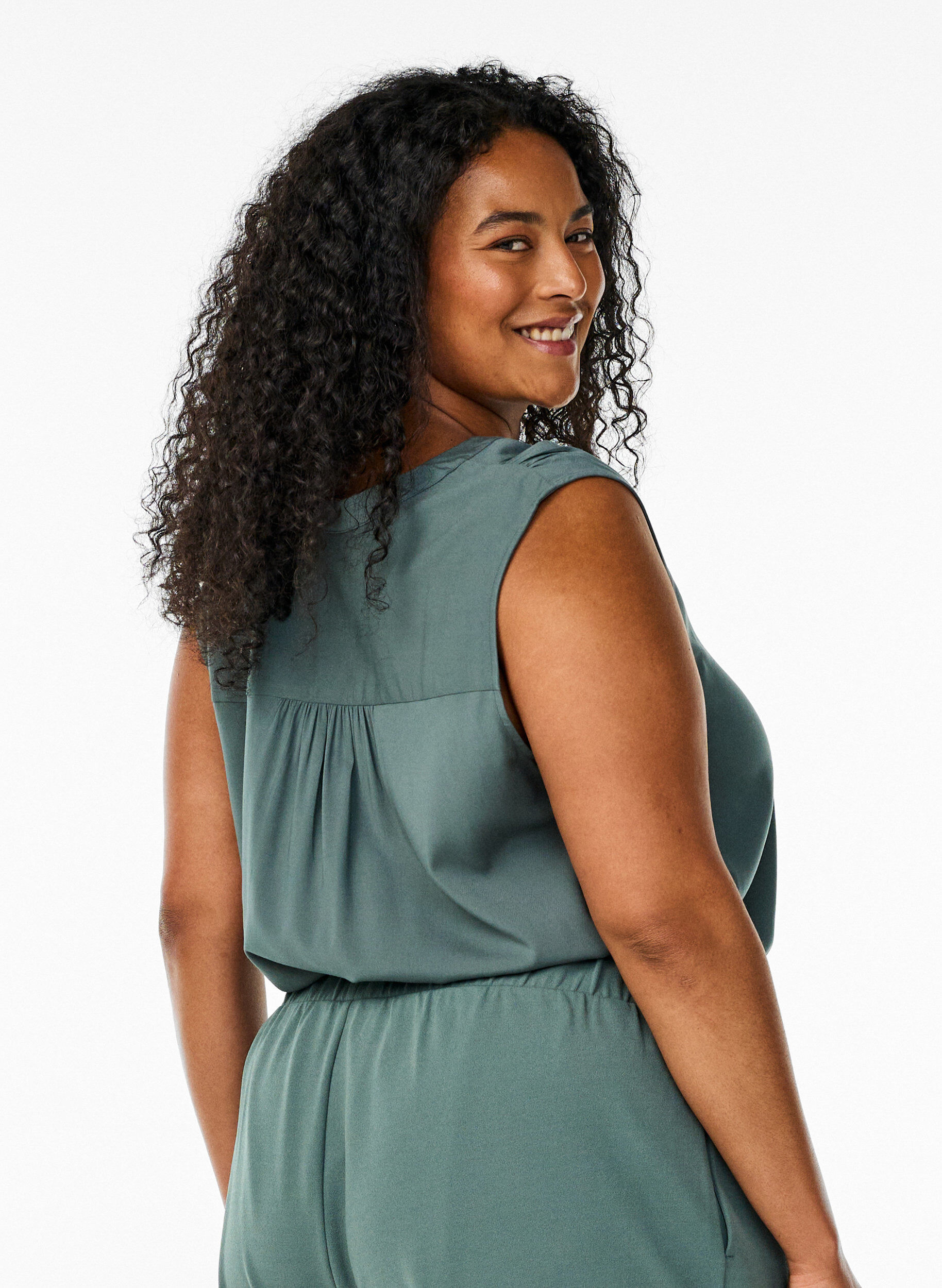 ZizziChemisier en viscose sans manches, Vert fonc&eacute;, Model image number 2