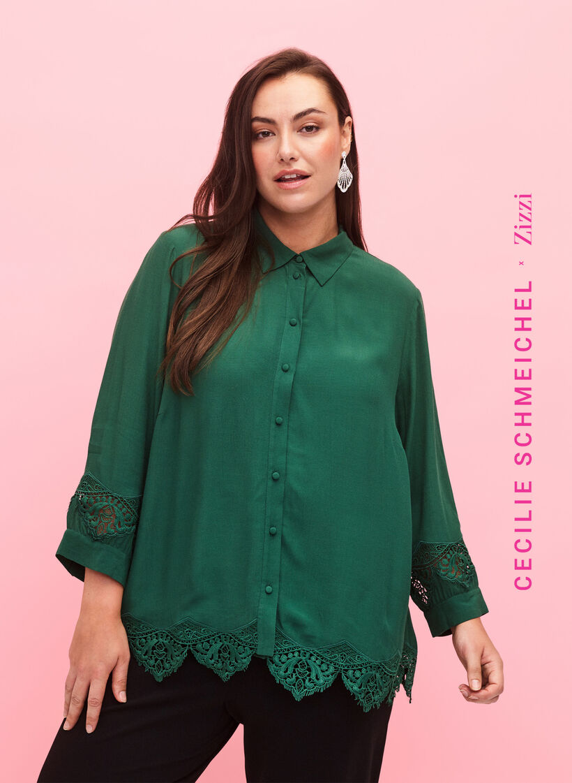 Chemise en viscose avec manches 3/4 et détails de broderie, Hunter Green, Model image number 0