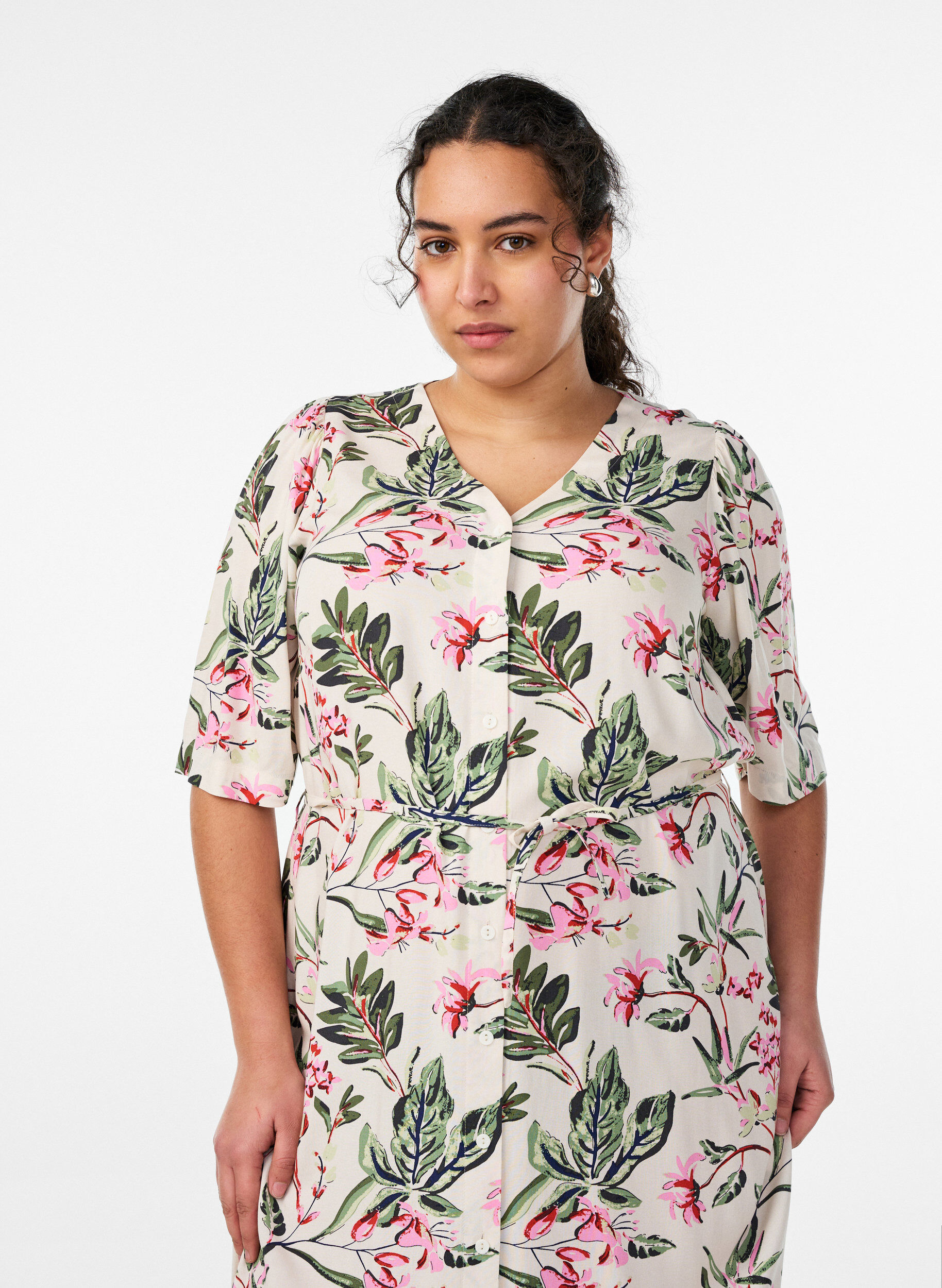 Zizzi Robe midi imprim&eacute;e &agrave; ceinture &agrave; nouer, Vanille, Model image number 2