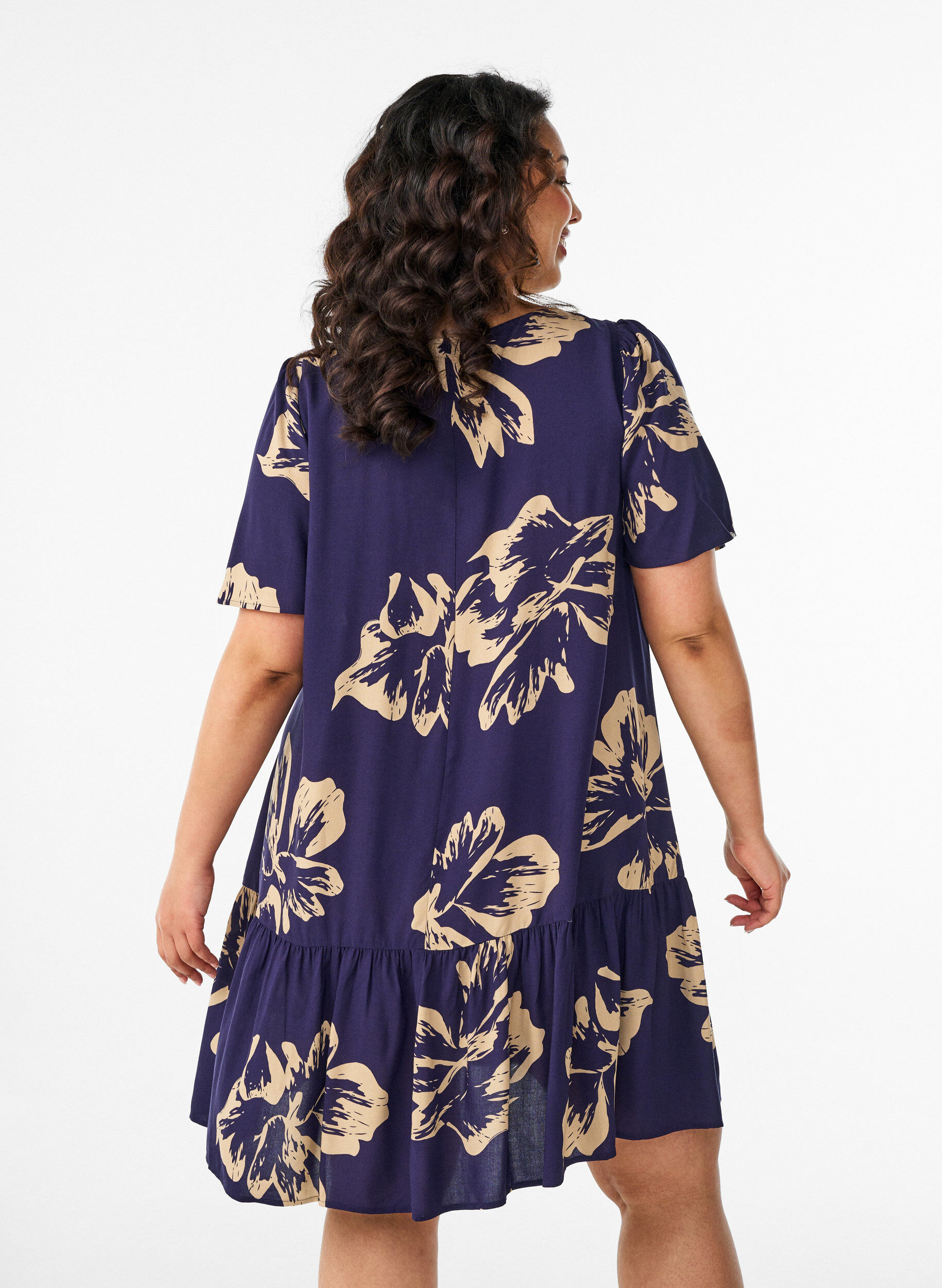 ZizziRobe en viscose avec d&eacute;coupe, Bleu, Model image number 2