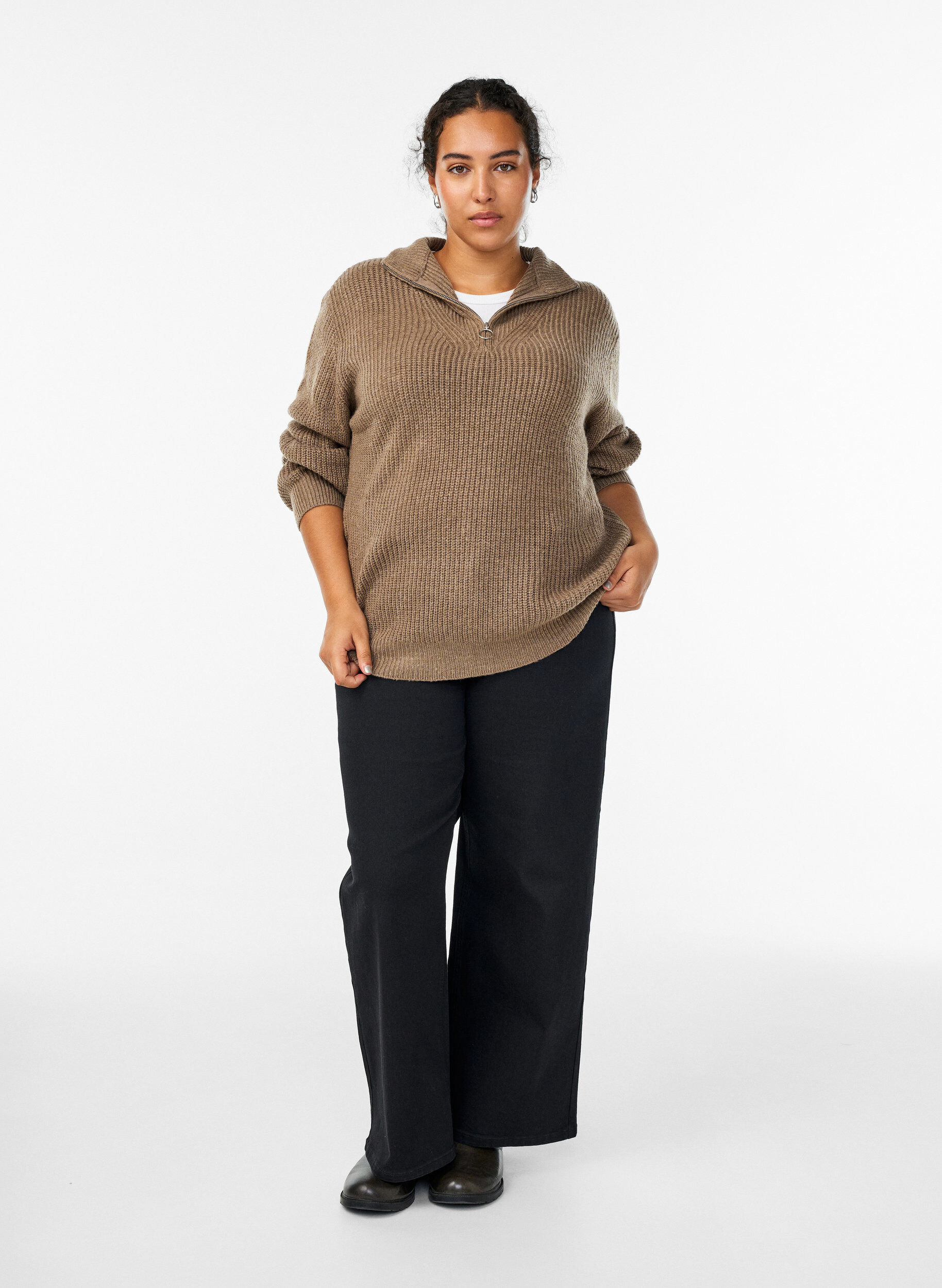 ZizziPull en tricot avec col haut et fermeture &eacute;clair, Marron, Model image number 1