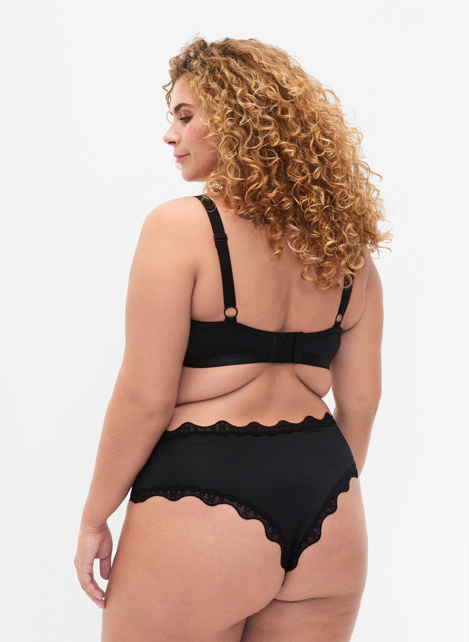 Zizzi 2-pack slip br&eacute;silien avec de la dentelle, Black, Model image number 1