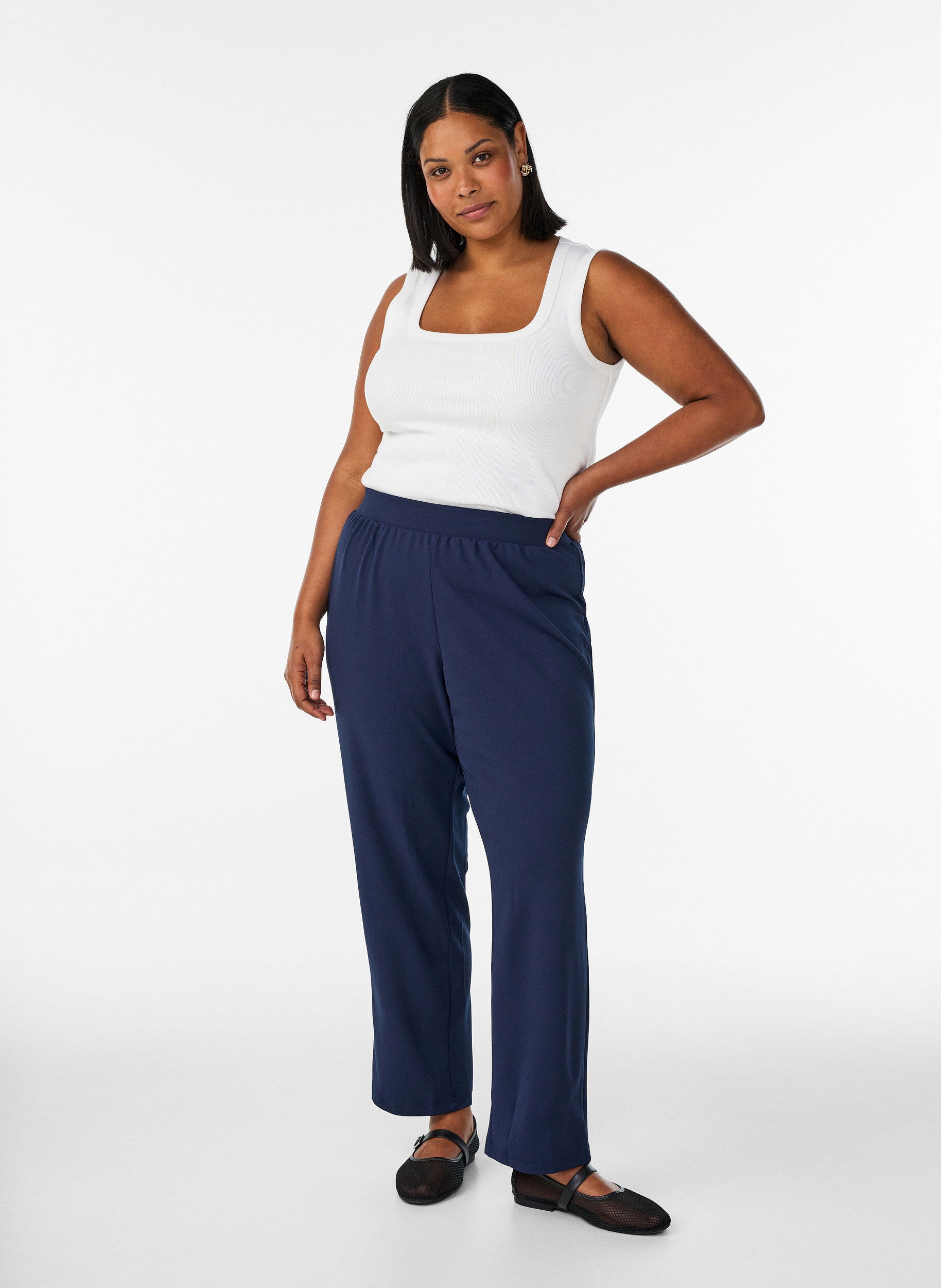 ZizziPantalon &agrave; coupe droite, Bleu, Model image number 1