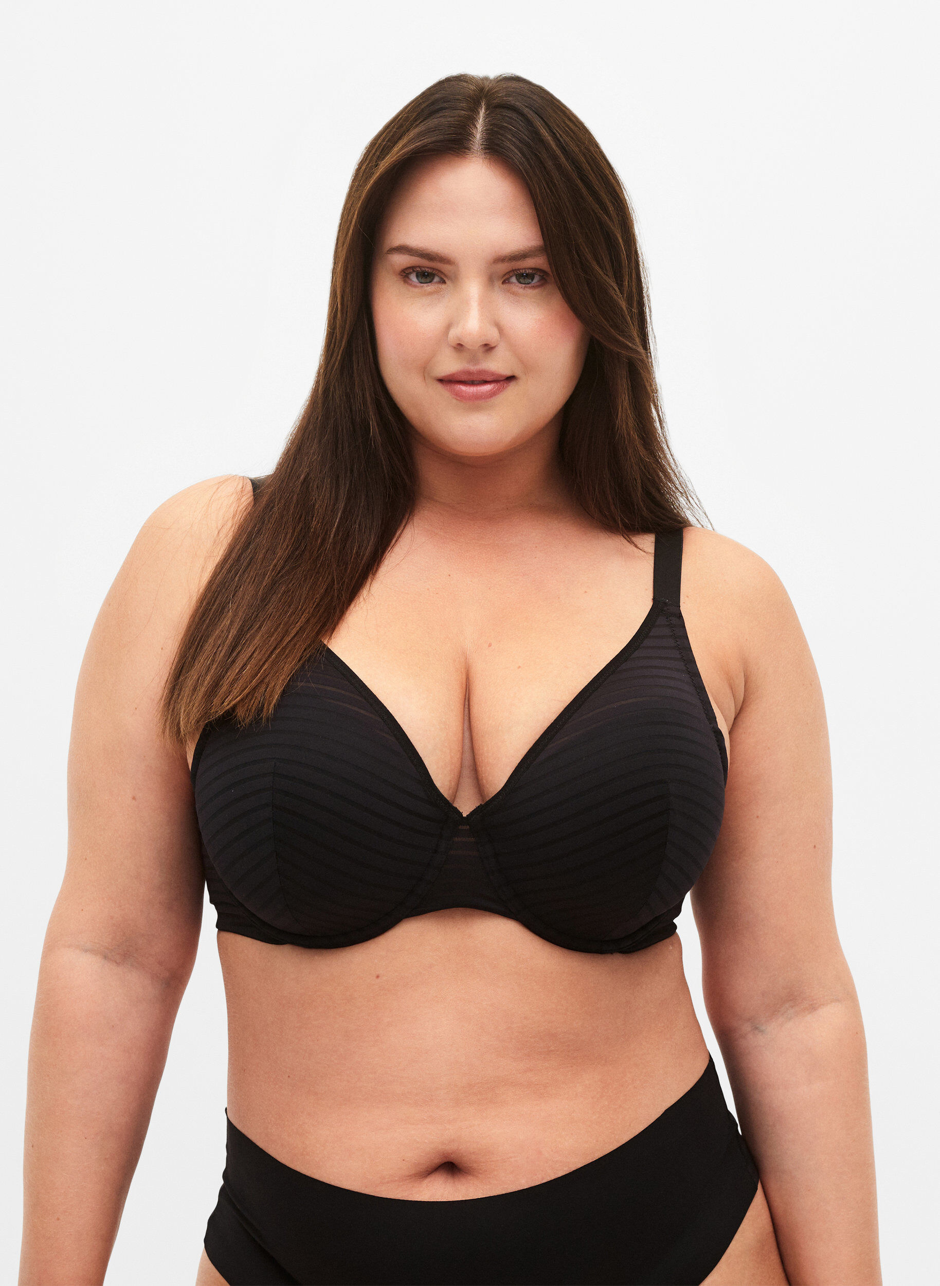 Zizzi Soutien-gorge moul&eacute; avec maille ray&eacute;e, Black, Model image number 0
