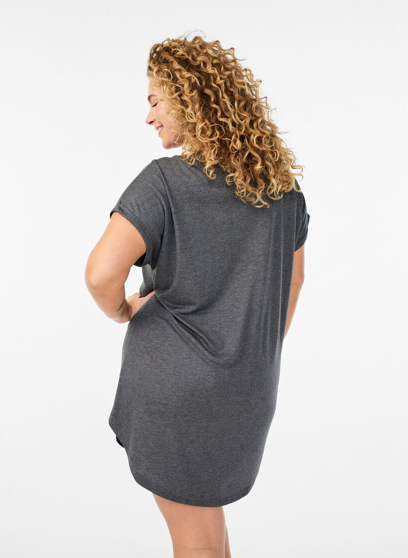 Chemise de nuit à manches courtes avec imprimé texte, Noir, Model image number 2