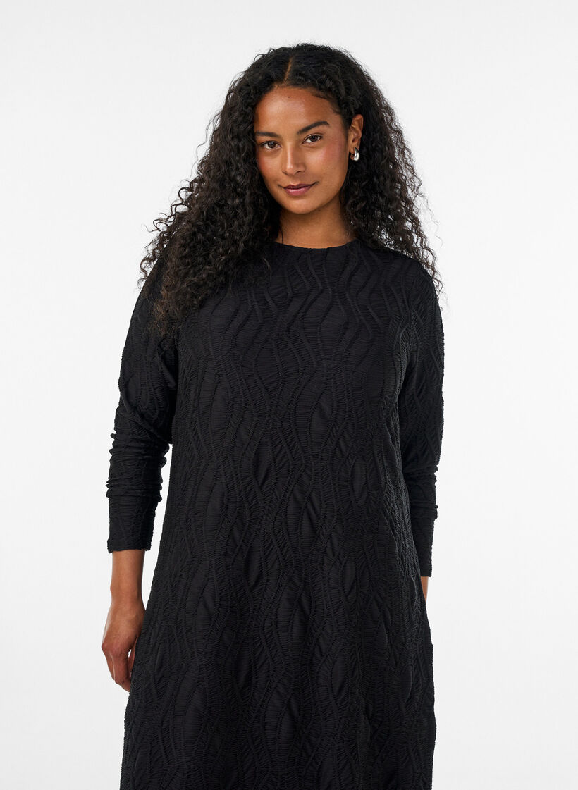 Robe midi &agrave; texture ondul&eacute;e et manches longues, Noir, Model image number 2